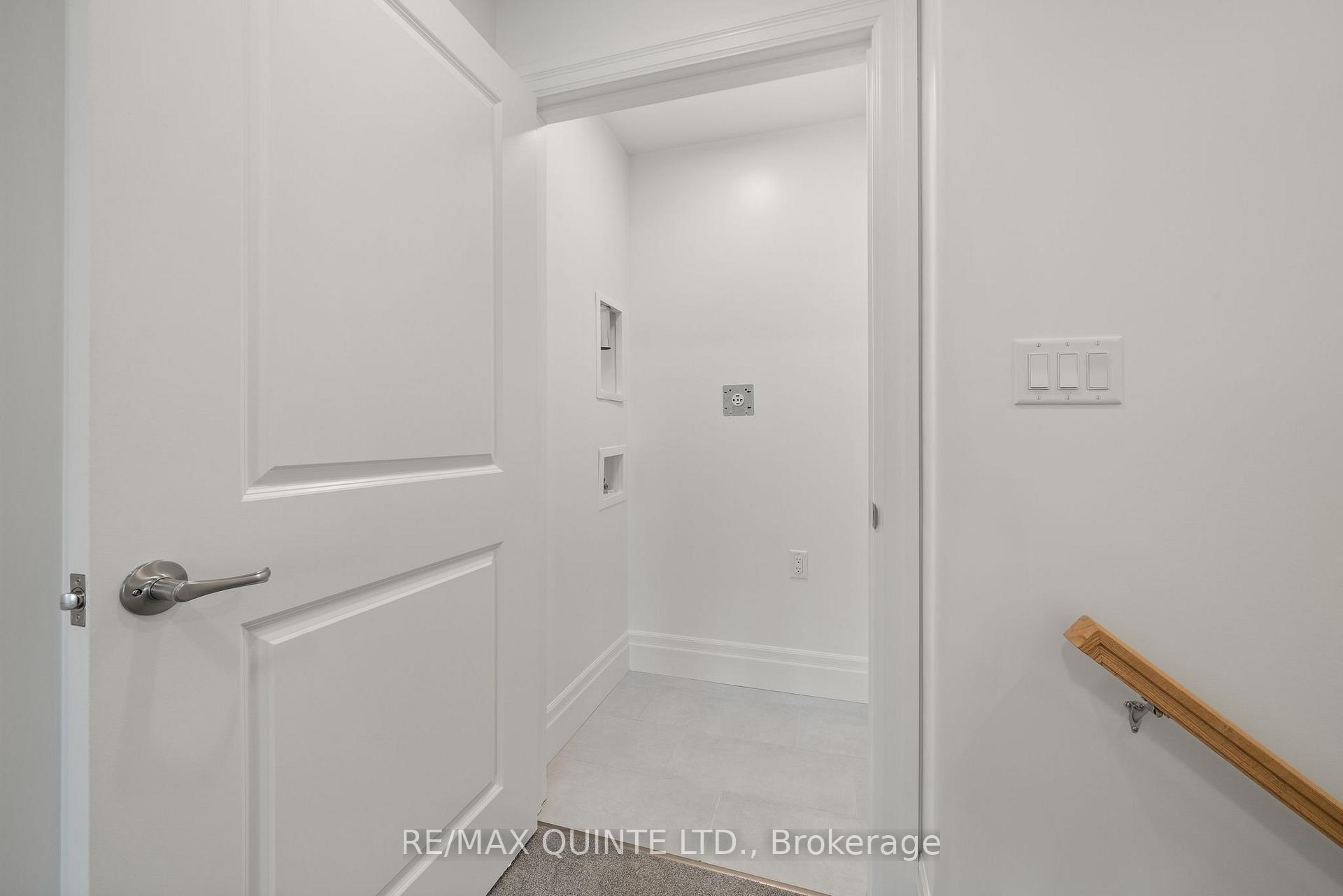 Photo 21 of 51 Evans Street, Prince Edward County, Picton — HOMEH