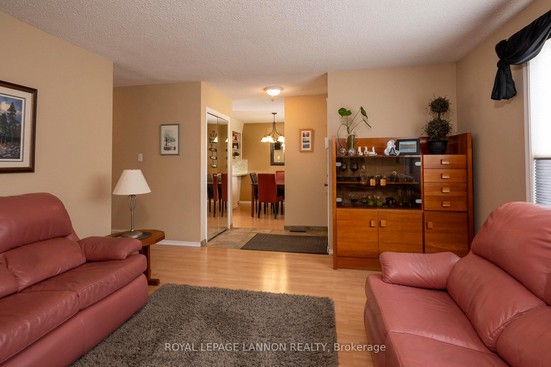 Photo 4 of 237 Anten St., Thunder Bay, River Terrace — HOMEH