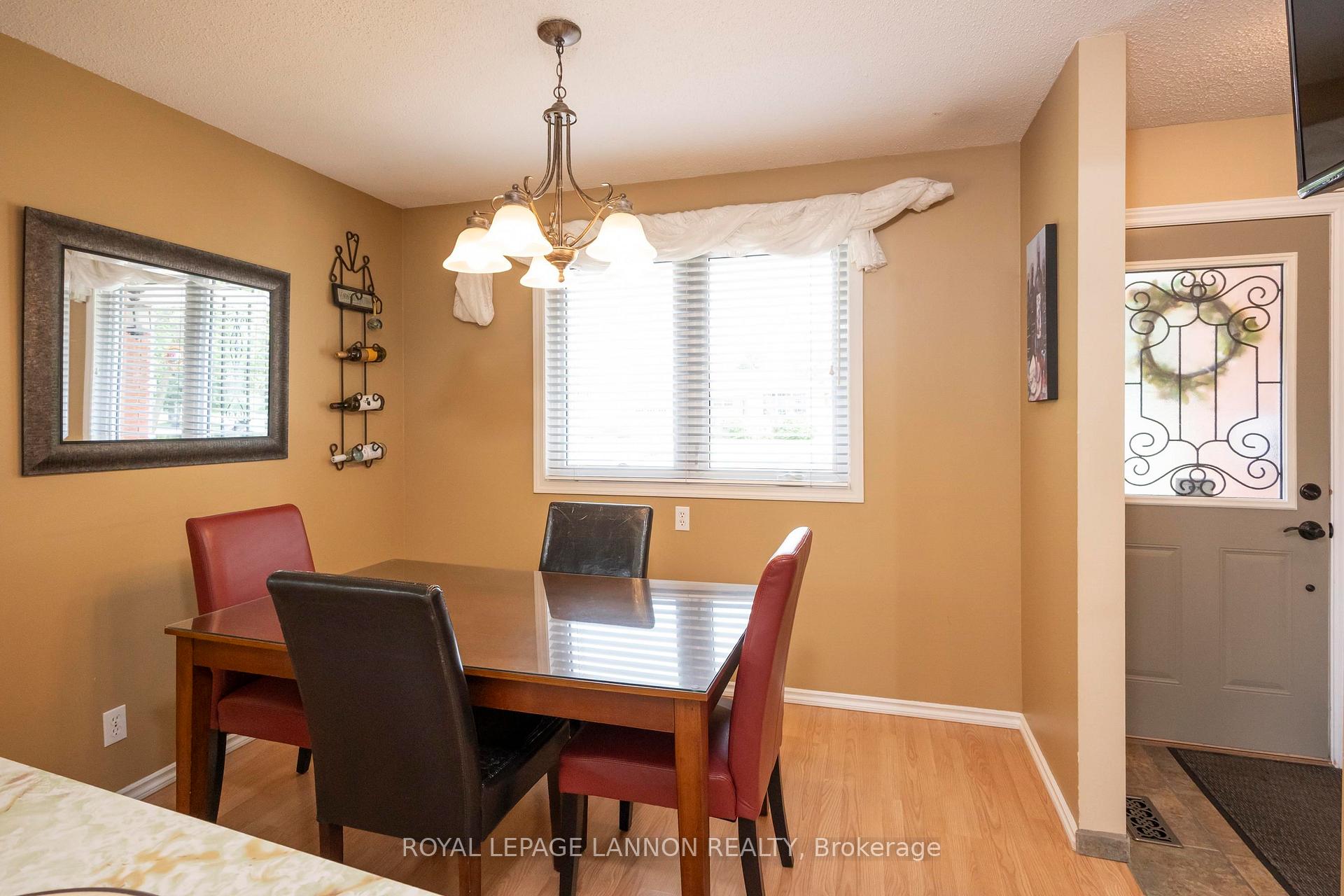 Photo 8 of 237 Anten St., Thunder Bay, River Terrace — HOMEH