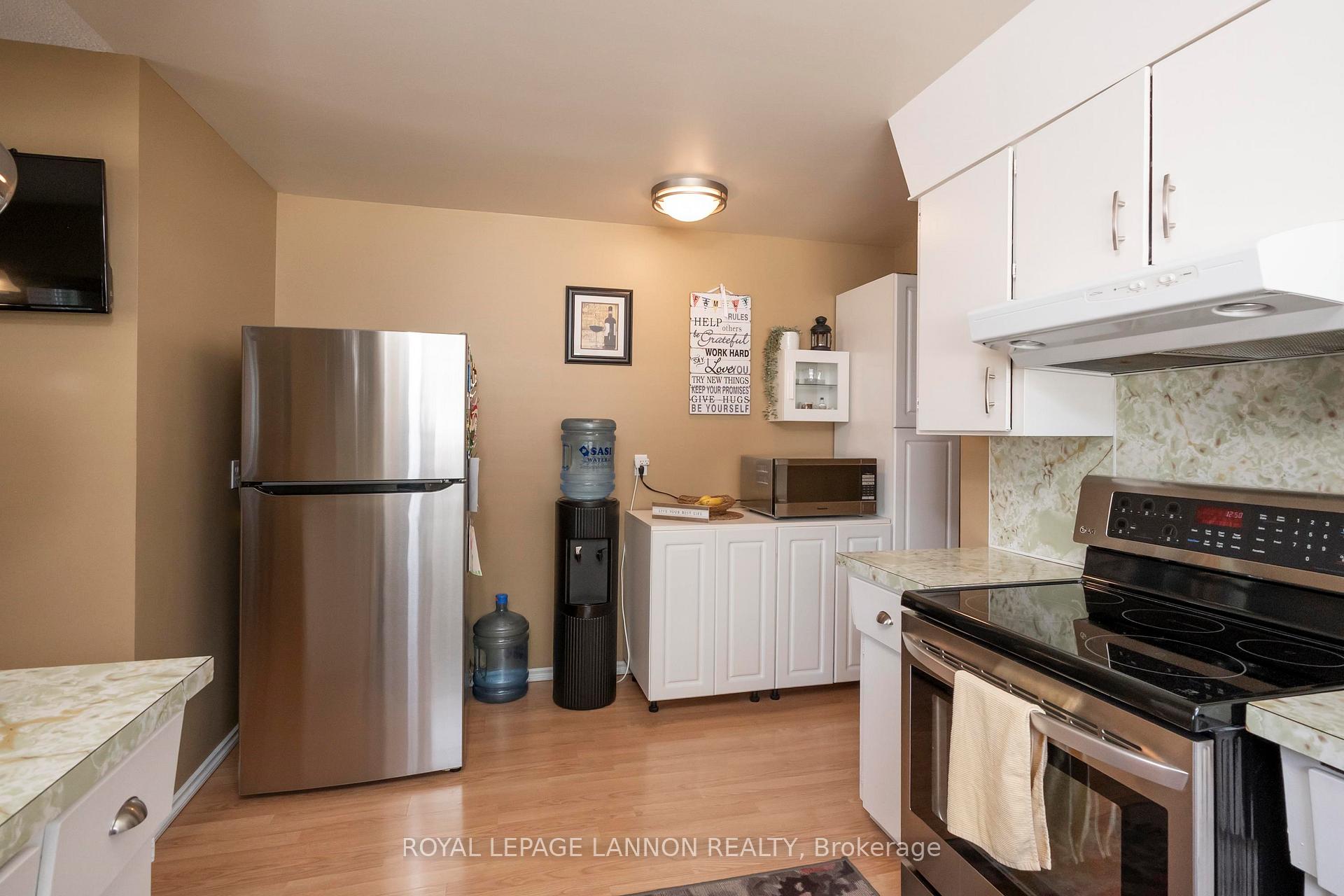 Photo 13 of 237 Anten St., Thunder Bay, River Terrace — HOMEH