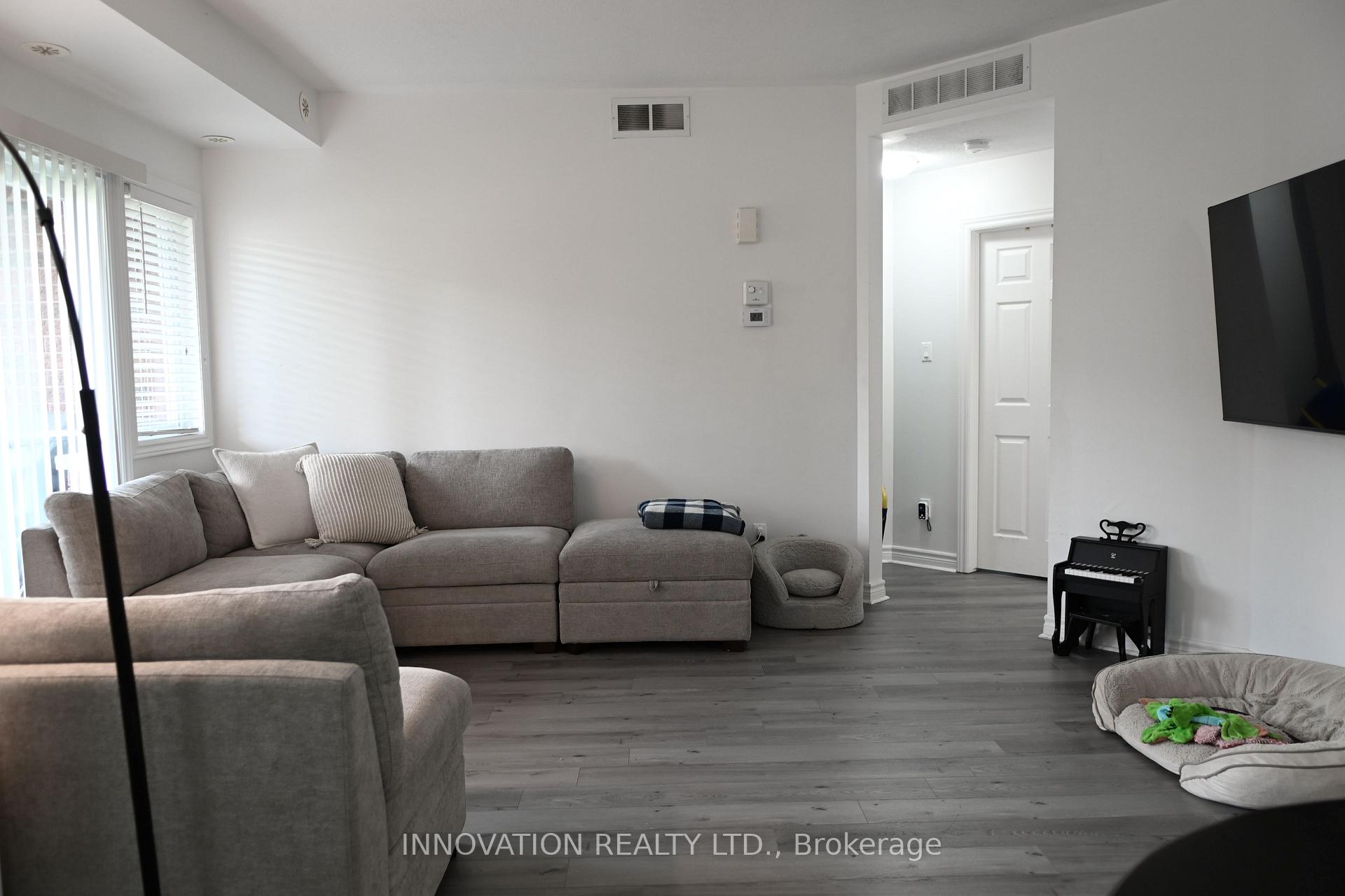Photo 11 of Unit A, 255 Meadowlilly Road, Ottawa, Blossom Park/Kemp Park/Findlay Creek — HOMEH