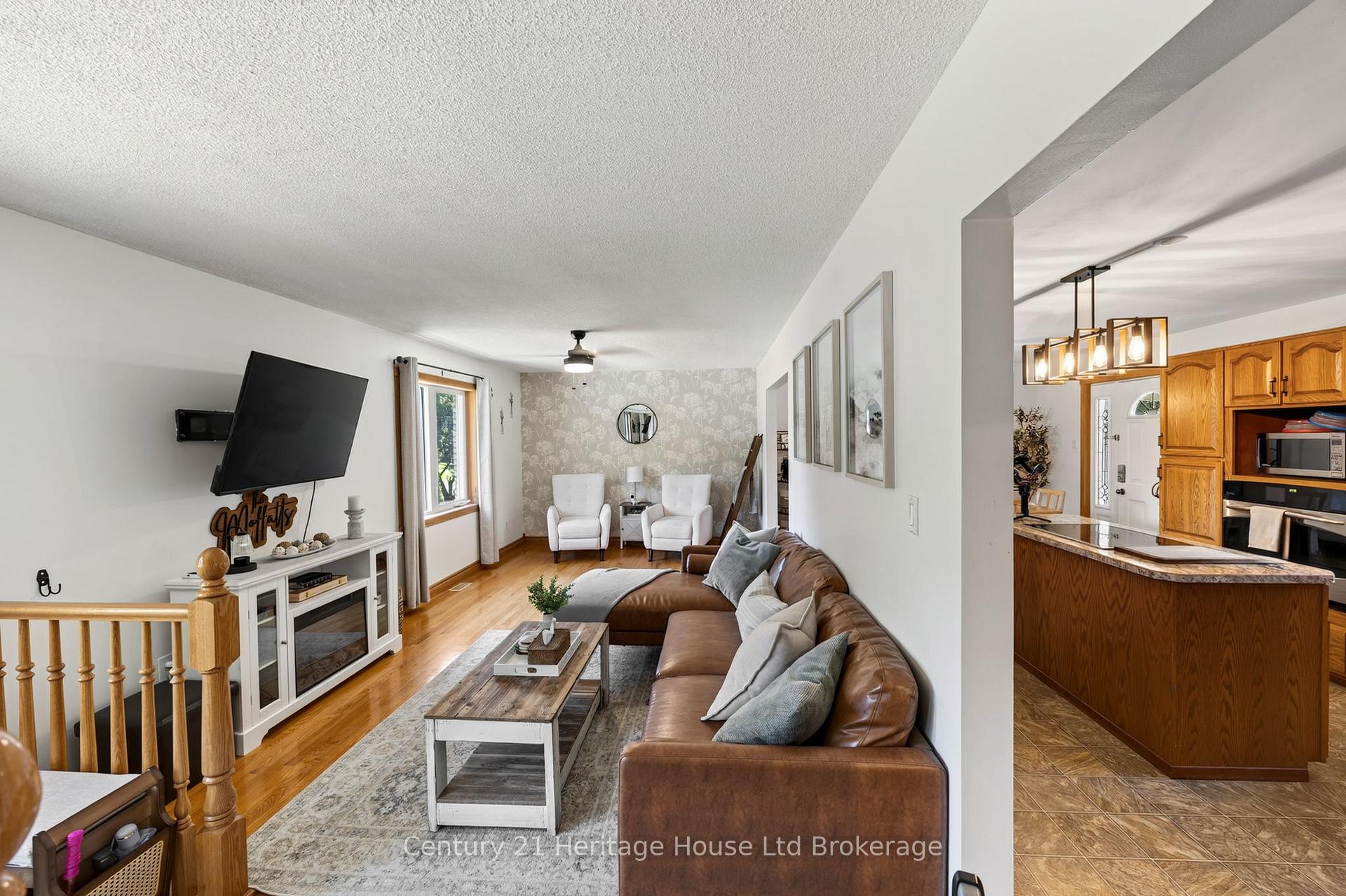 Photo 8 of 1668 Perth 123 Road, Perth South, Blanshard — HOMEH