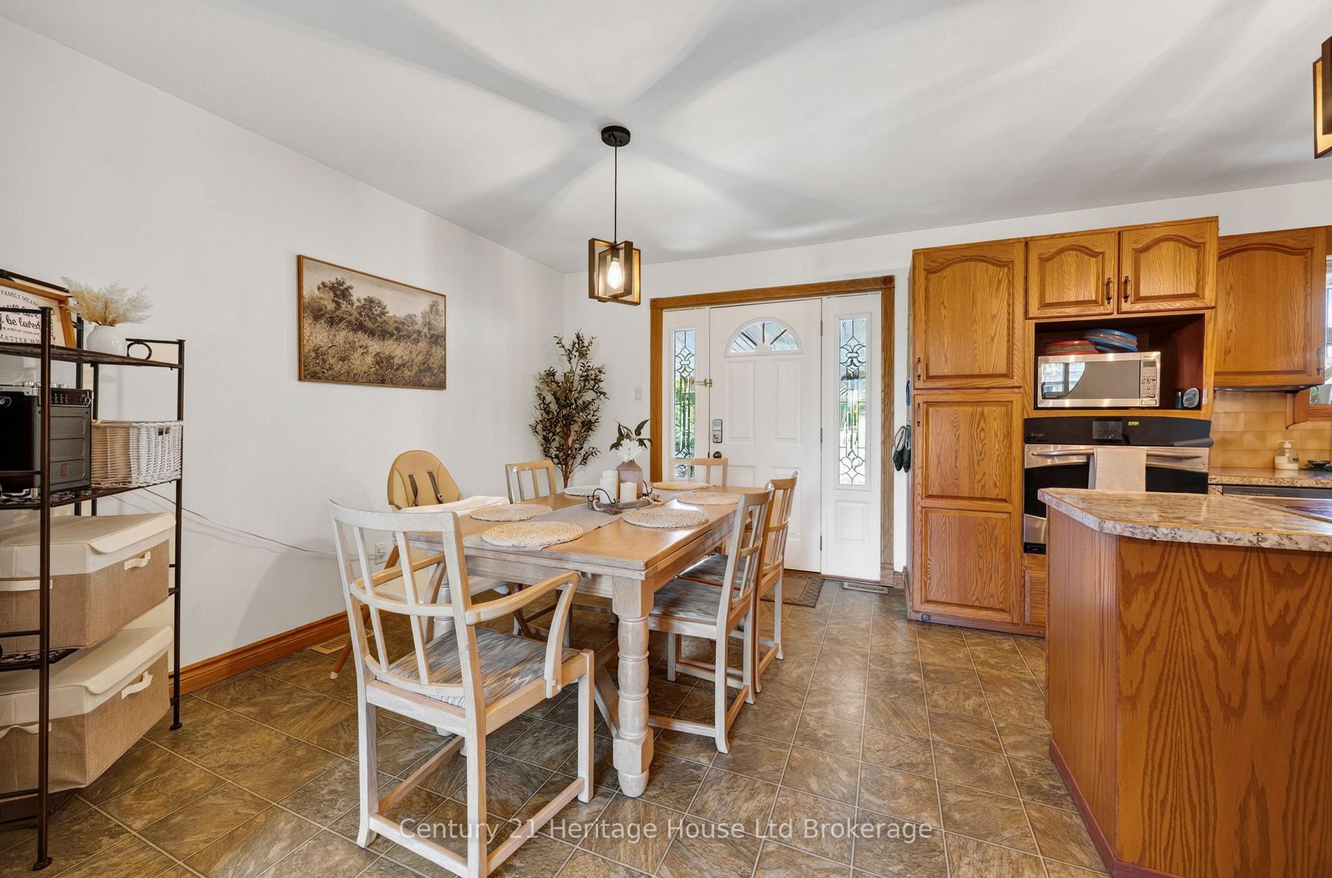Photo 11 of 1668 Perth 123 Road, Perth South, Blanshard — HOMEH