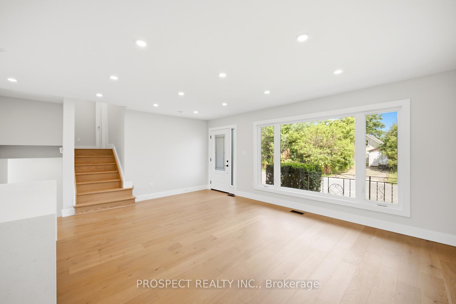 Photo 6 of 568 Simcoe Street, Collingwood — HOMEH
