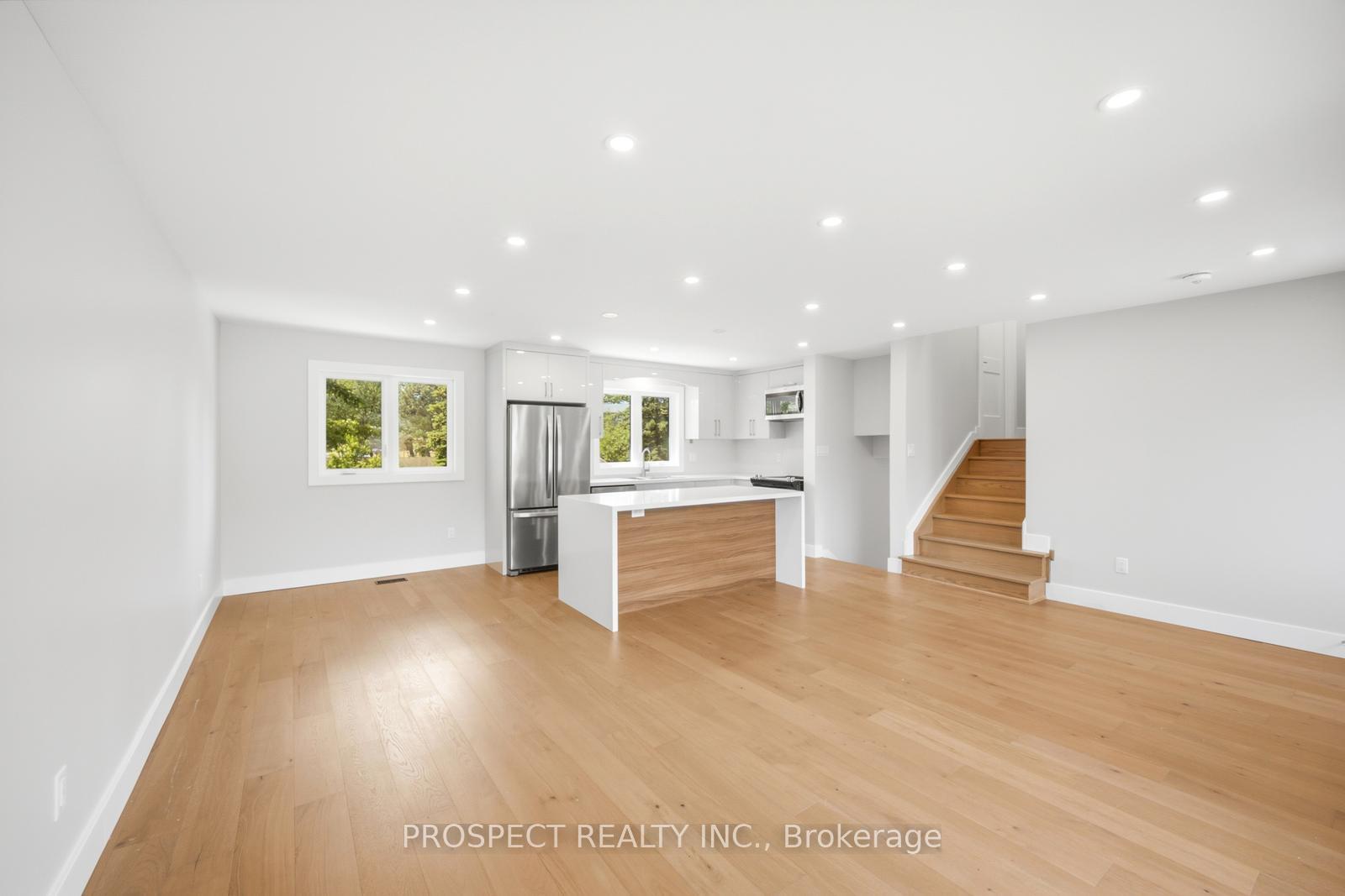 Photo 7 of 568 Simcoe Street, Collingwood — HOMEH