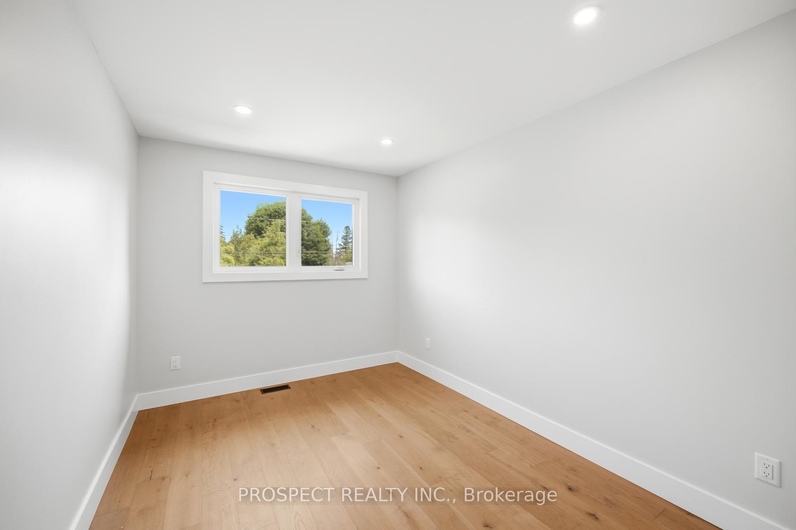 Photo 26 of 568 Simcoe Street, Collingwood — HOMEH