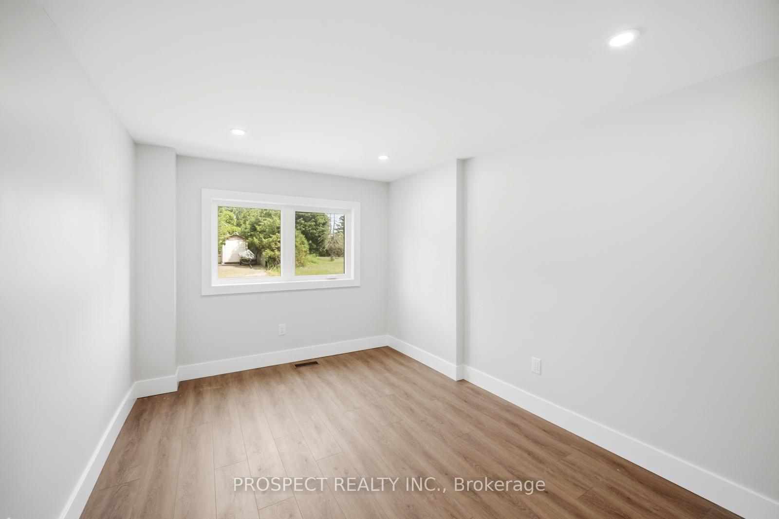 Photo 31 of 568 Simcoe Street, Collingwood — HOMEH