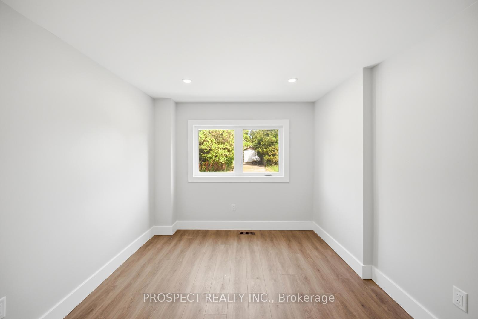 Photo 32 of 568 Simcoe Street, Collingwood — HOMEH