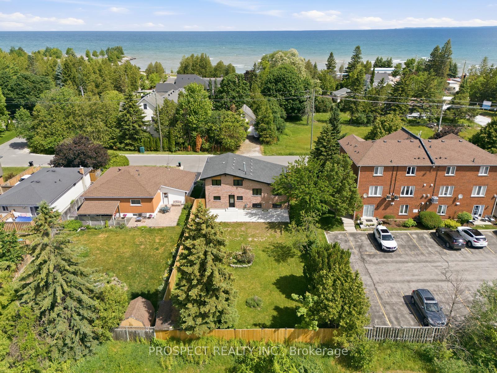 Photo 45 of 568 Simcoe Street, Collingwood — HOMEH