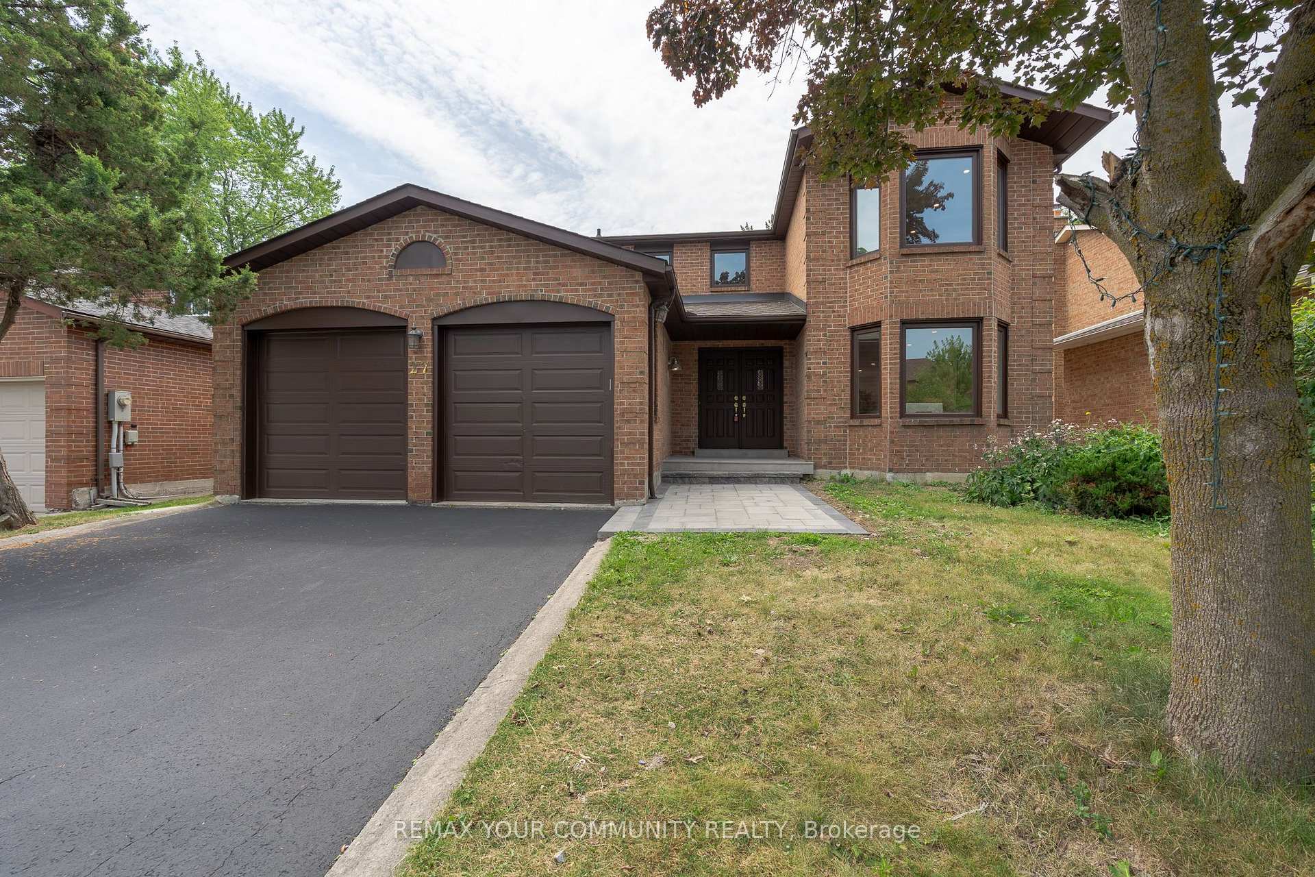 Front of 27 Houseman Crescent