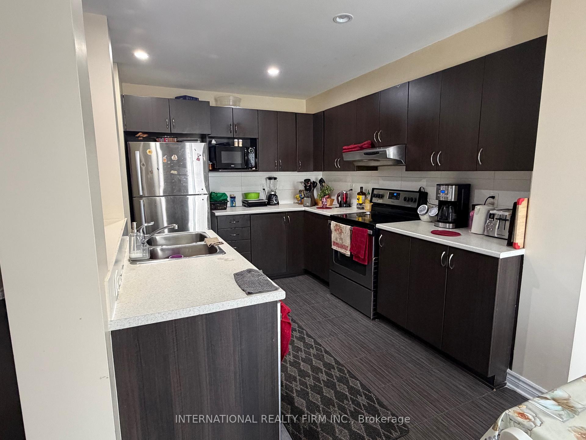 Photo 9 of 121 Dunforest Terrace, Ottawa, Barrhaven - Strandherd — HOMEH