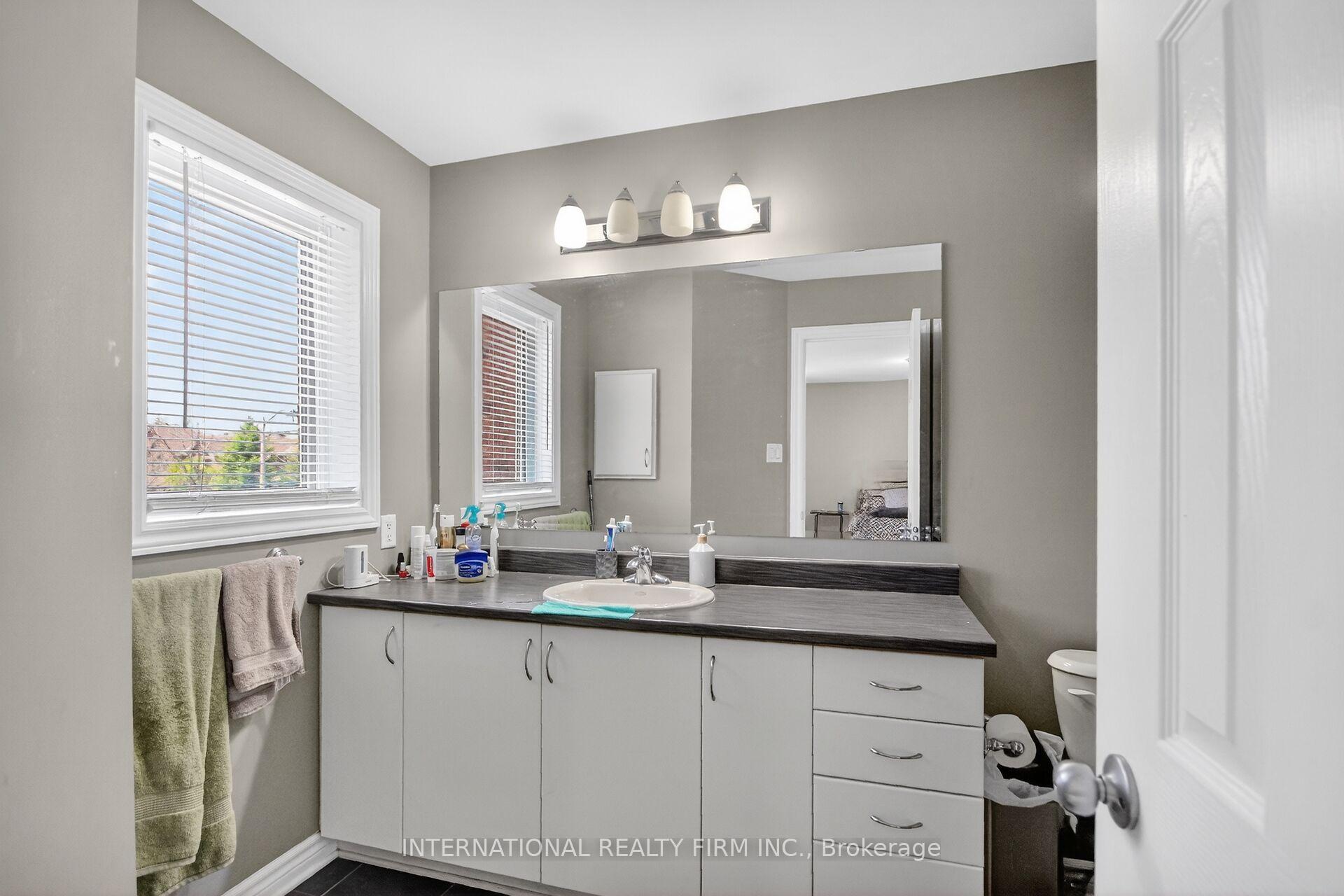 Photo 19 of 121 Dunforest Terrace, Ottawa, Barrhaven - Strandherd — HOMEH