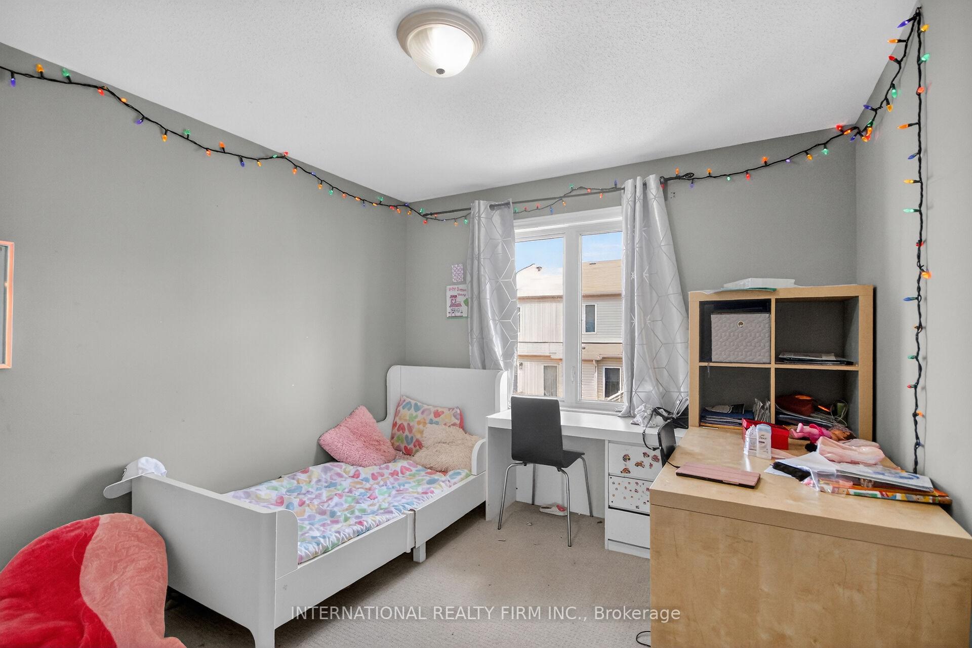 Photo 24 of 121 Dunforest Terrace, Ottawa, Barrhaven - Strandherd — HOMEH