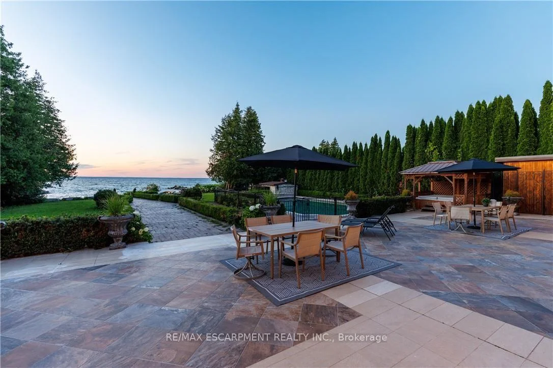 Photo 16 of 144 Lake Drive E, Georgina, Historic Lakeshore Communities — HOMEH