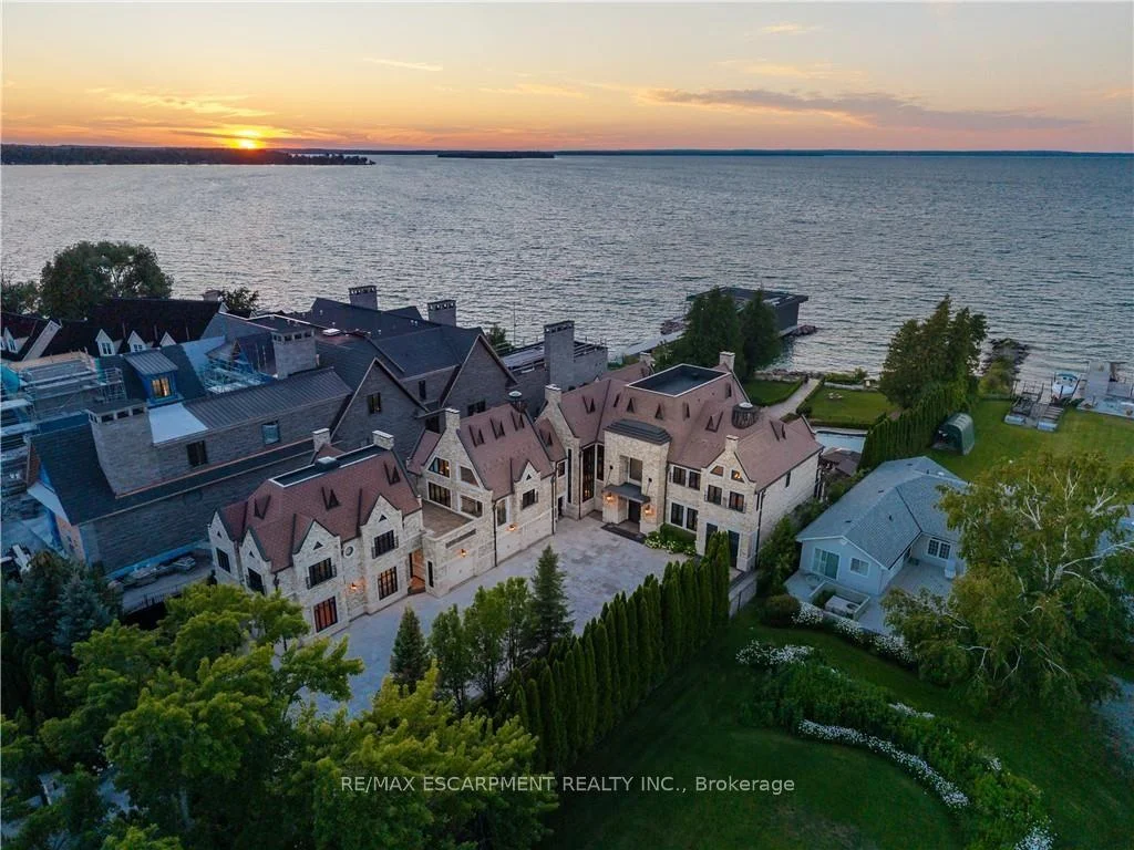 Photo 22 of 144 Lake Drive E, Georgina, Historic Lakeshore Communities — HOMEH