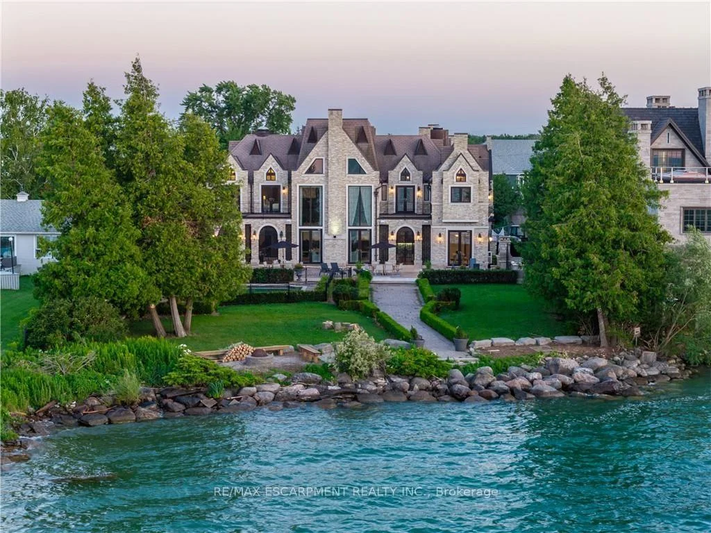Photo 30 of 144 Lake Drive E, Georgina, Historic Lakeshore Communities — HOMEH