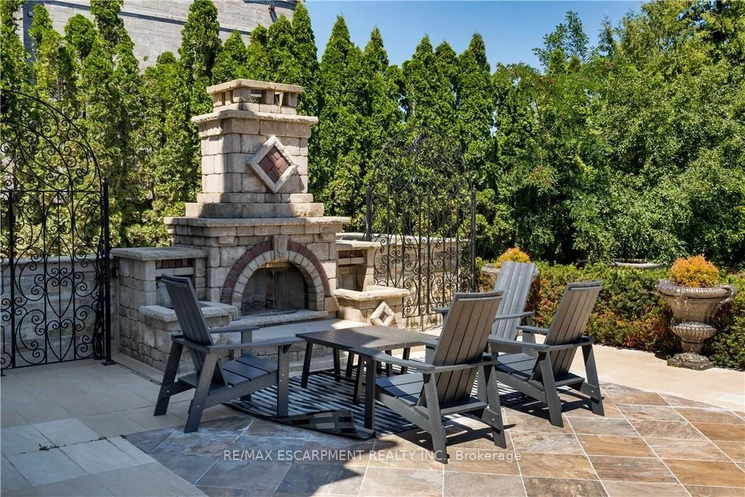 Photo 68 of 144 Lake Drive E, Georgina, Historic Lakeshore Communities — HOMEH