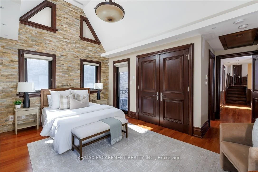 Photo 88 of 144 Lake Drive E, Georgina, Historic Lakeshore Communities — HOMEH