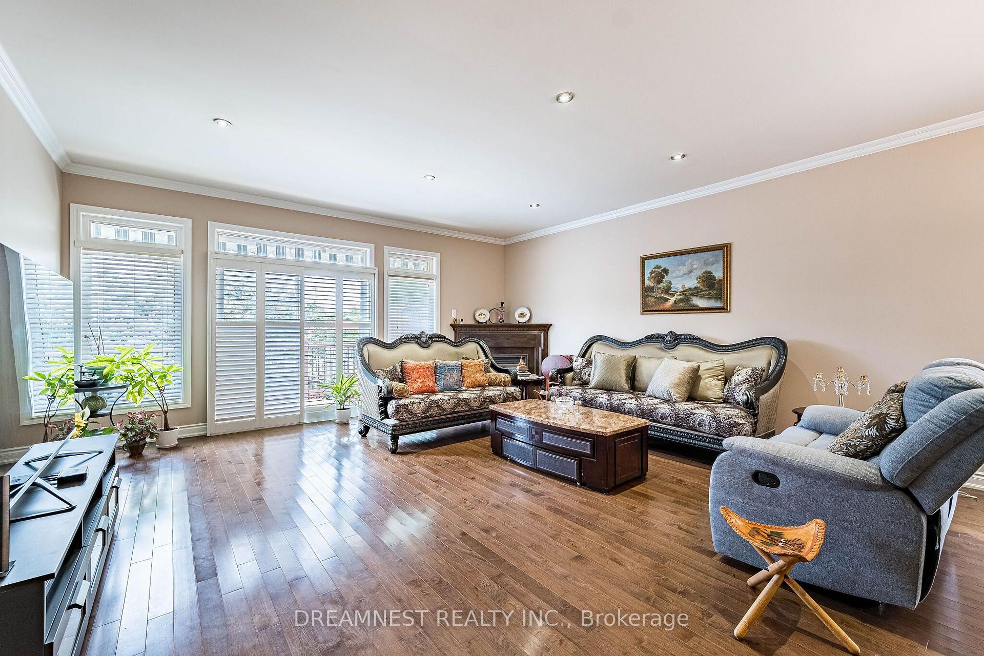 Photo 9 of 1515 Stewart Crescent, Milton, Beaty — HOMEH