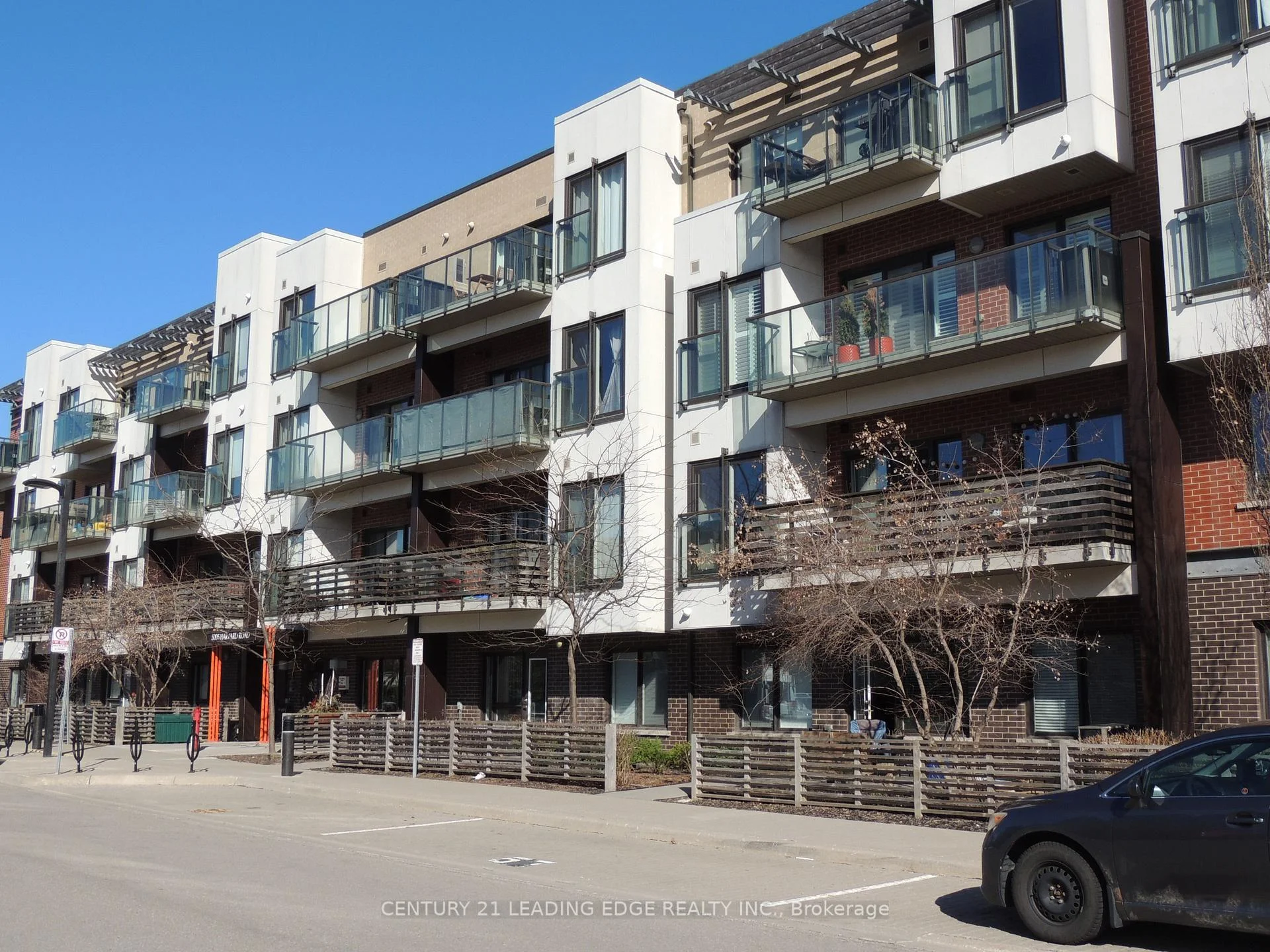 Photo 6 of Unit 214, 5005 Harvard Road, Mississauga, Churchill Meadows — HOMEH