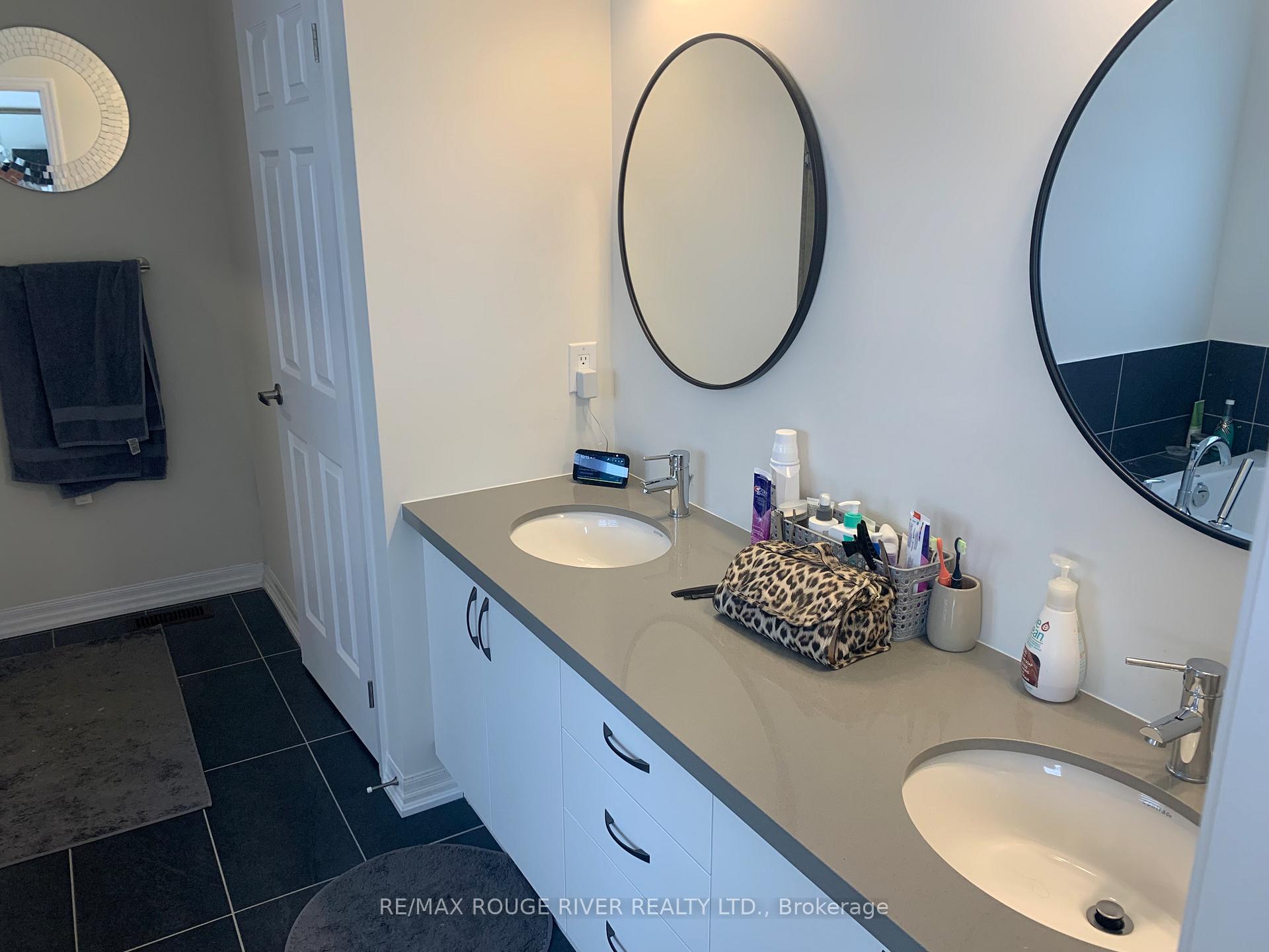 Photo 5 of 50 Ed Ewert Avenue, Clarington, Newcastle — HOMEH