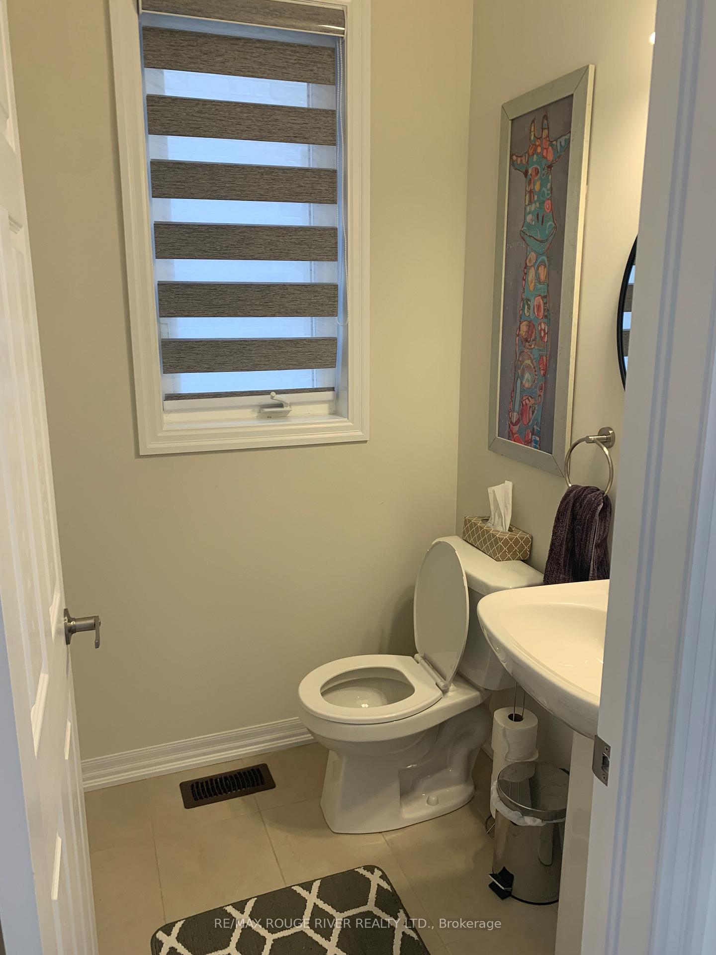 Photo 10 of 50 Ed Ewert Avenue, Clarington, Newcastle — HOMEH