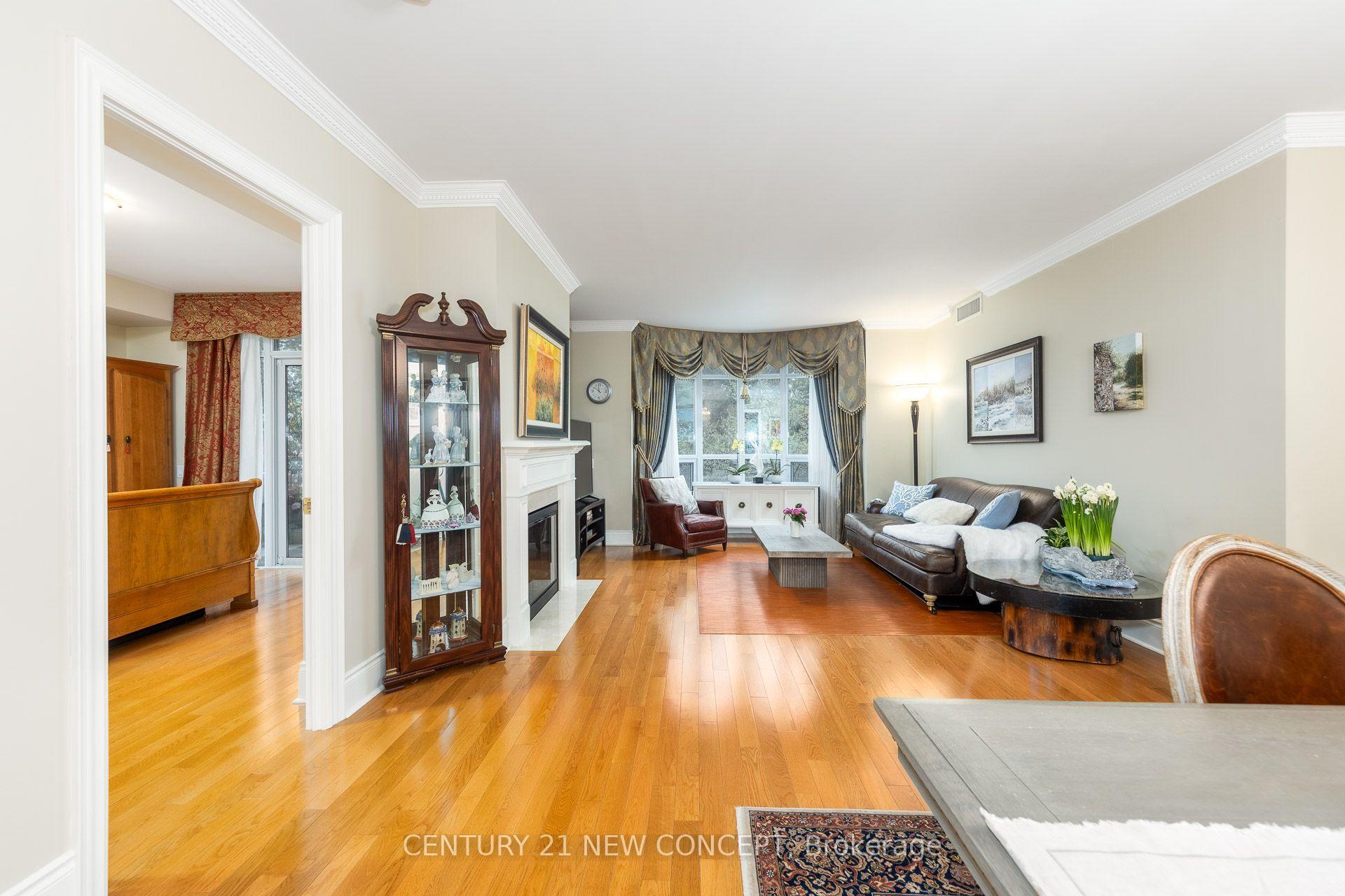 Photo 18 of Unit 204, 7071 Bayview Ave, Markham, Bayview Glen — HOMEH
