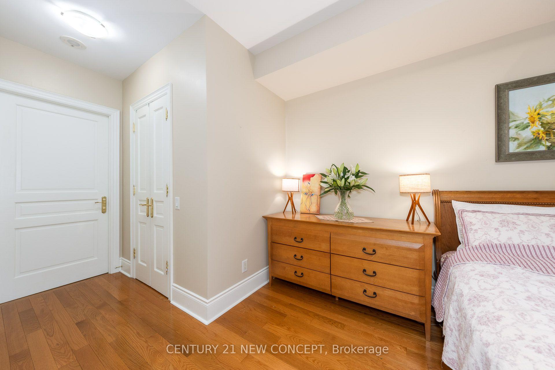 Photo 20 of Unit 204, 7071 Bayview Ave, Markham, Bayview Glen — HOMEH
