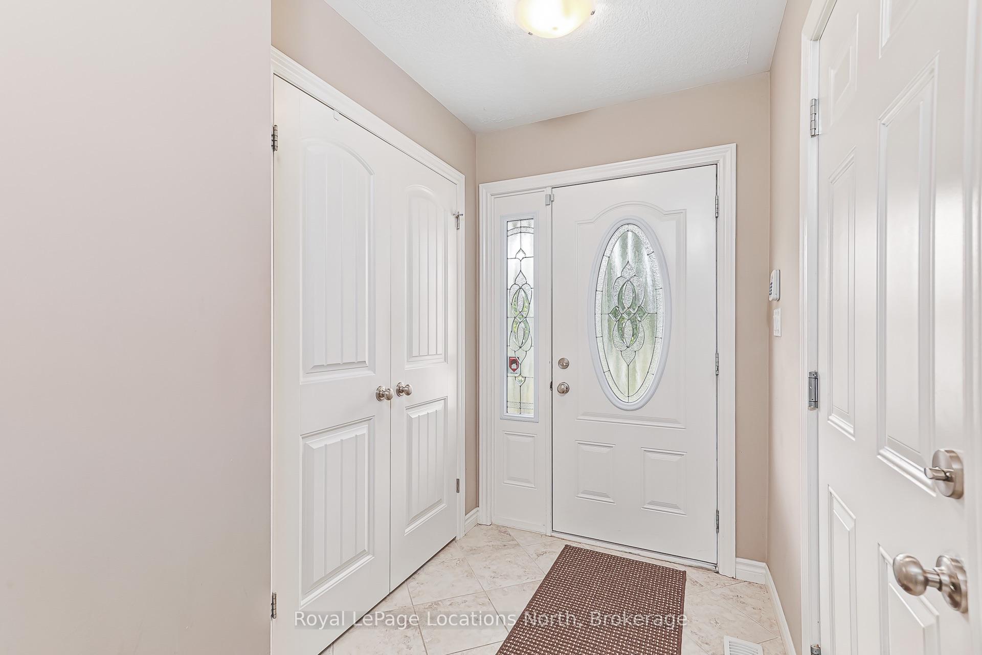 Photo 4 of 7 Kayla Crescent, Collingwood — HOMEH