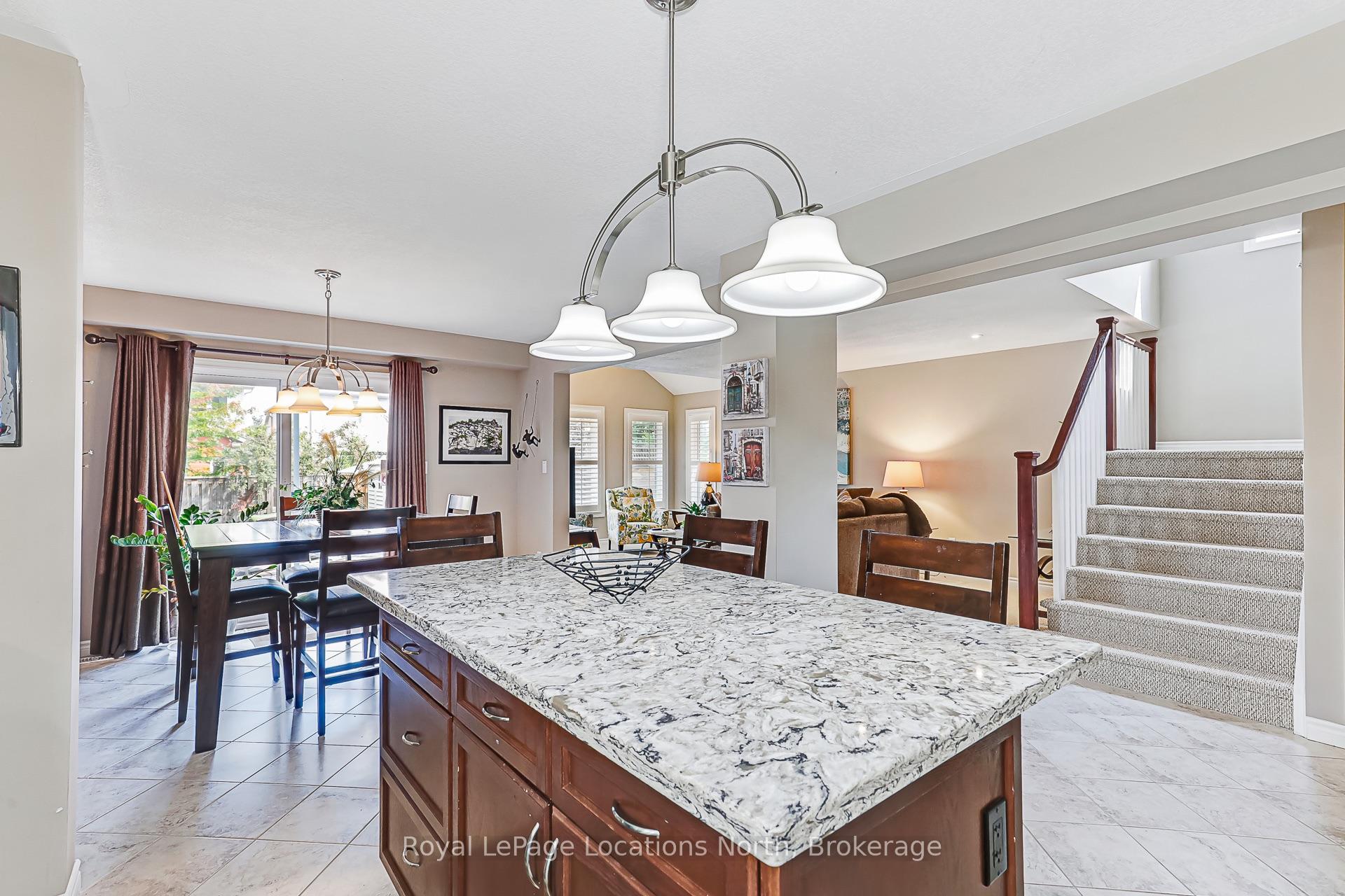 Photo 14 of 7 Kayla Crescent, Collingwood — HOMEH