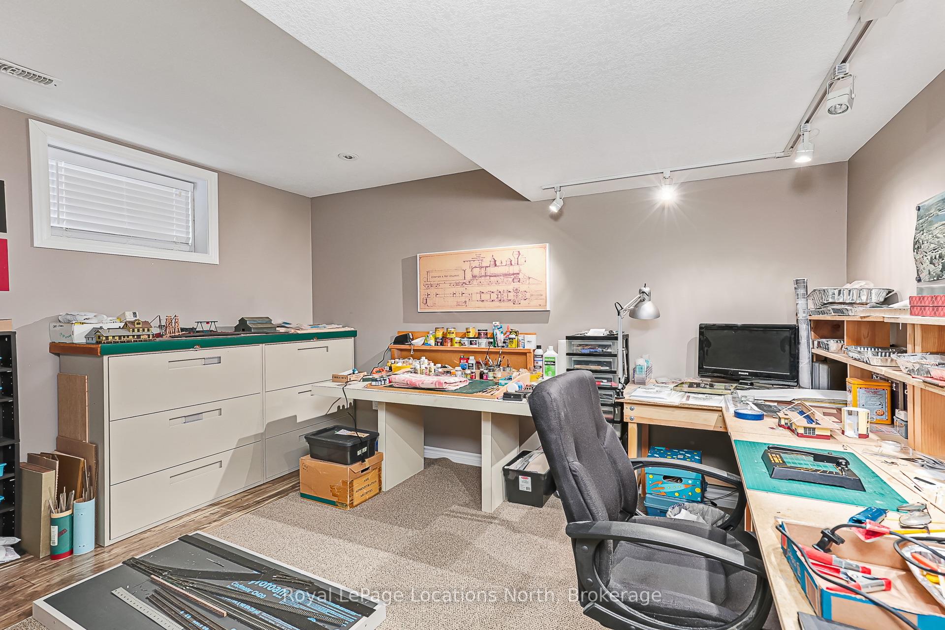 Photo 25 of 7 Kayla Crescent, Collingwood — HOMEH