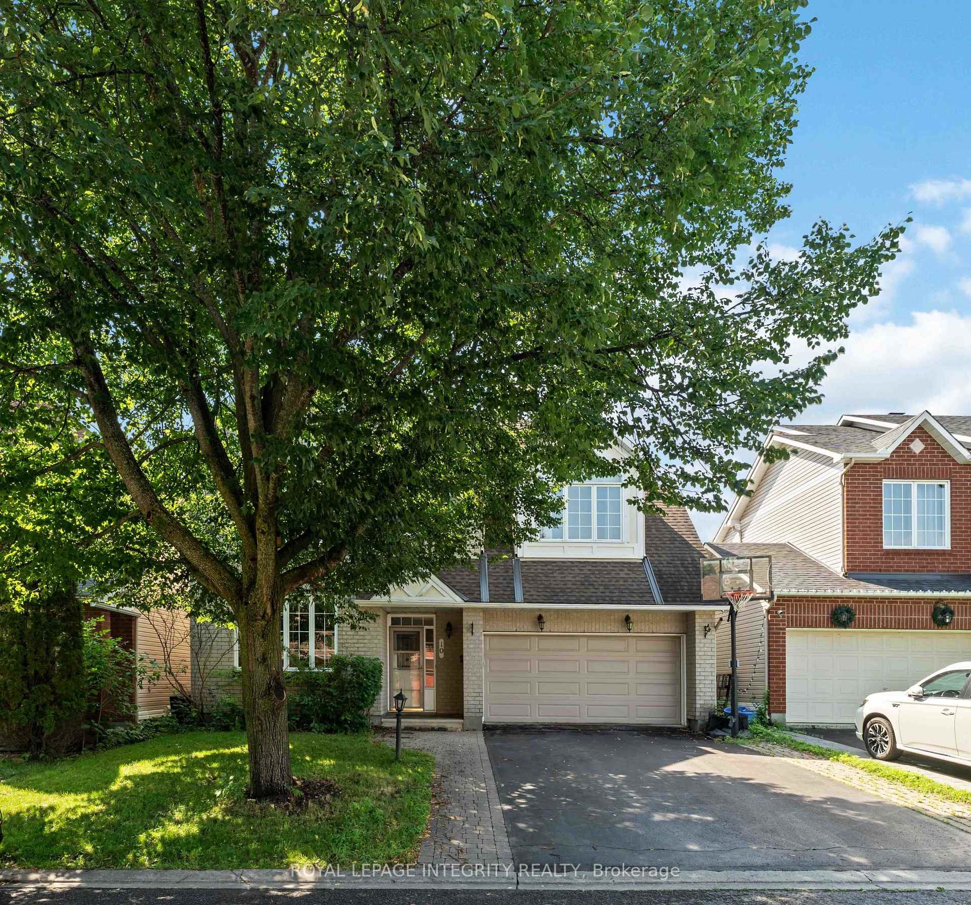 Photo 1 of 10 Westwinds Place, Ottawa, Barrhaven East — HOMEH