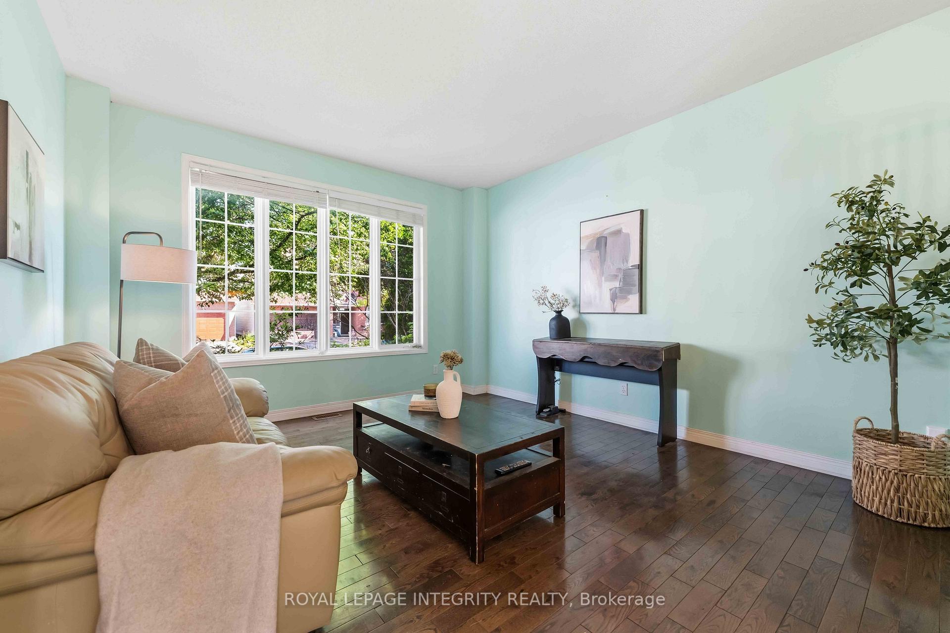 Photo 3 of 10 Westwinds Place, Ottawa, Barrhaven East — HOMEH