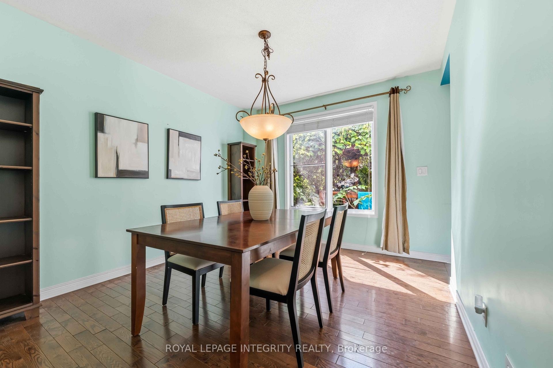 Photo 5 of 10 Westwinds Place, Ottawa, Barrhaven East — HOMEH