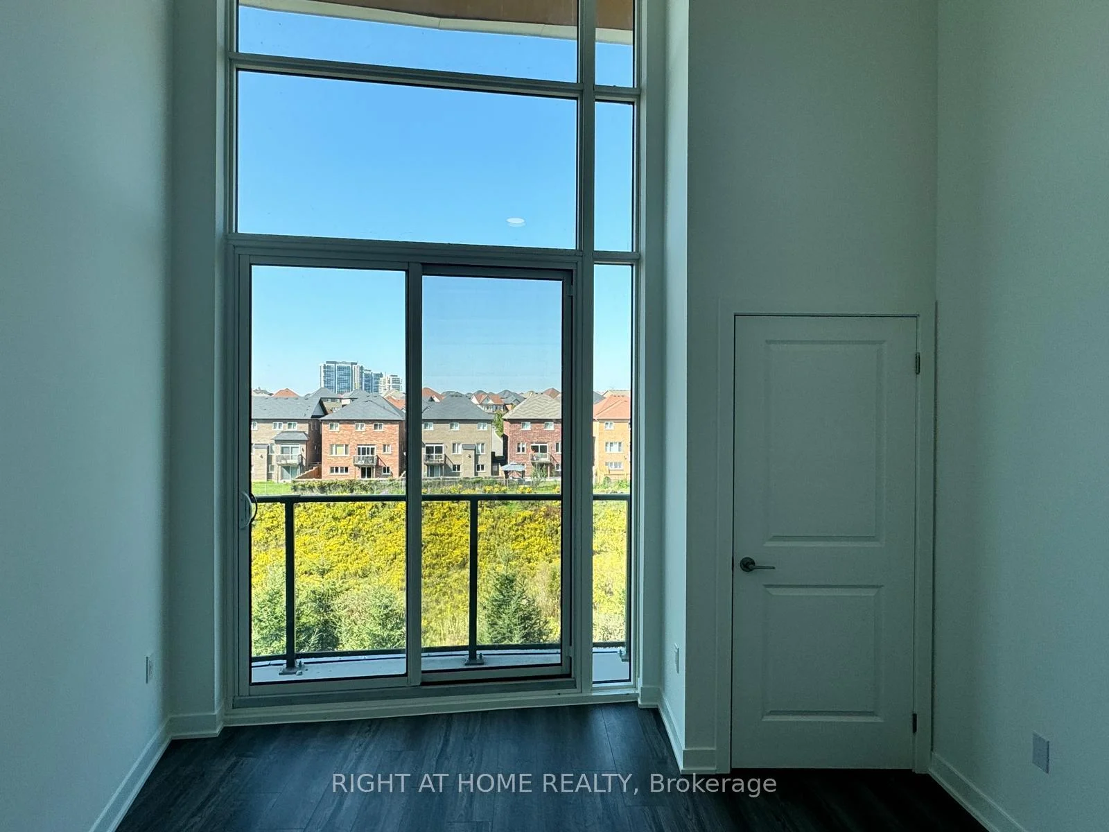 Photo 8 of Unit 417, 385 Arctic Red Drive, Oshawa, Windfields — HOMEH