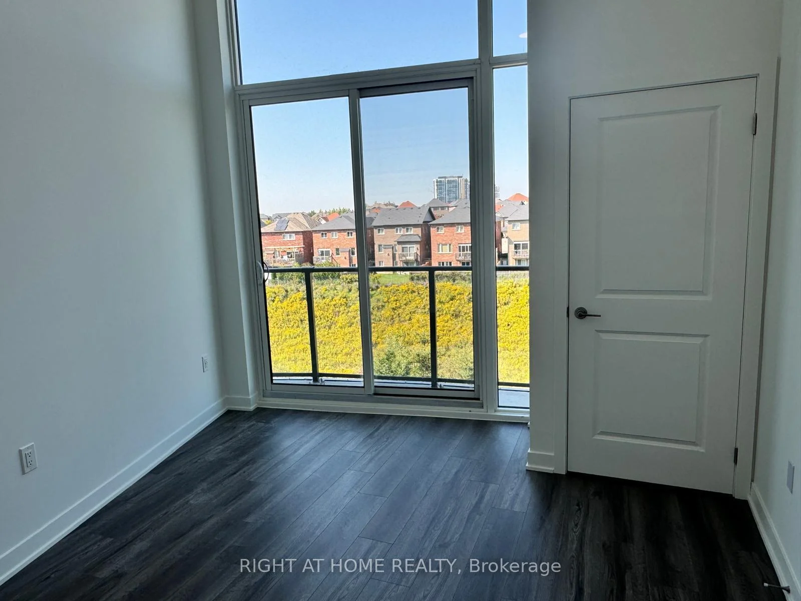 Photo 9 of Unit 417, 385 Arctic Red Drive, Oshawa, Windfields — HOMEH