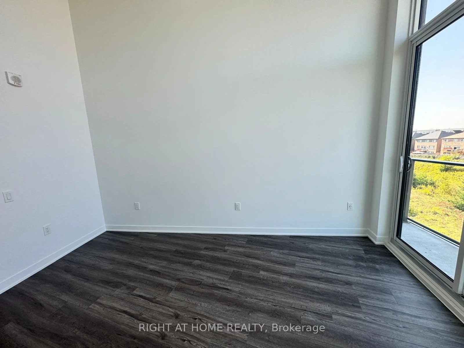 Photo 13 of Unit 417, 385 Arctic Red Drive, Oshawa, Windfields — HOMEH