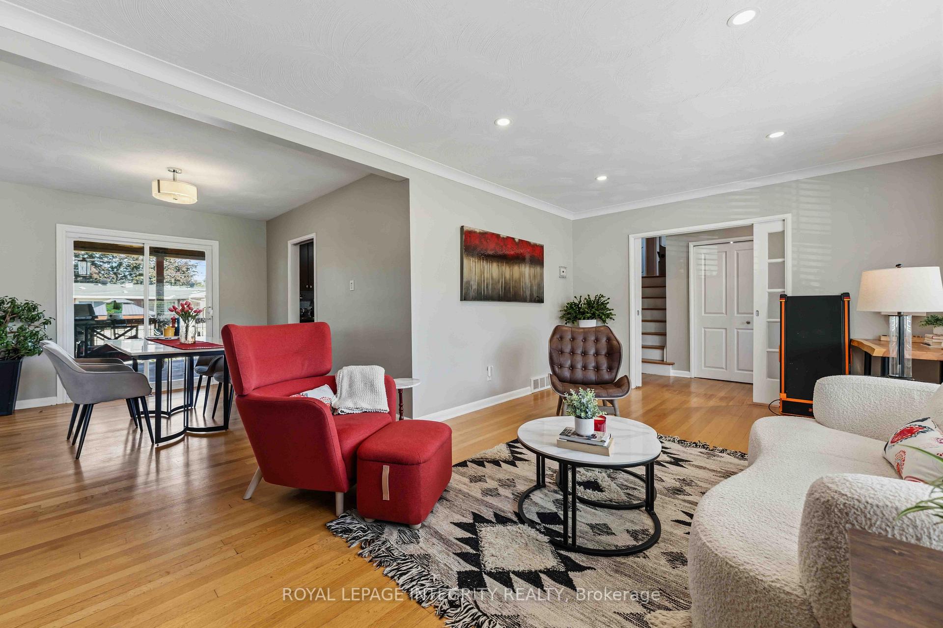 Photo 12 of 29 Pritchard Drive, Ottawa, Manordale — HOMEH