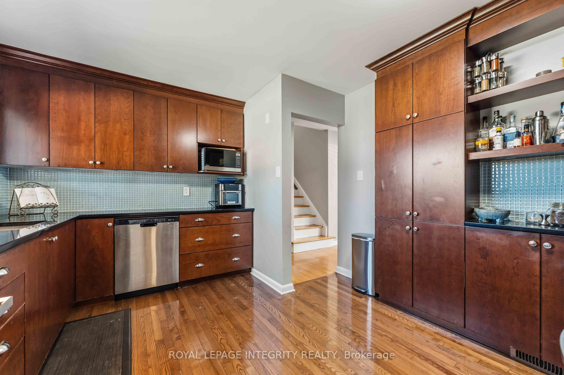 Photo 18 of 29 Pritchard Drive, Ottawa, Manordale — HOMEH