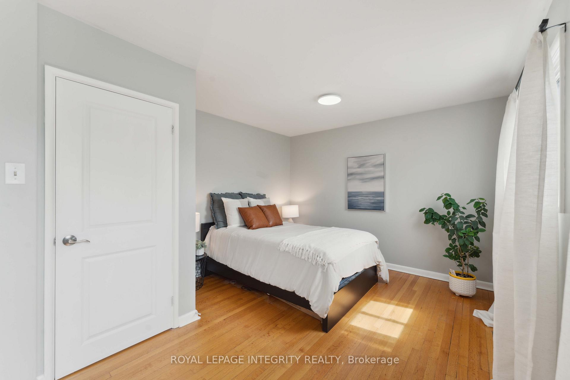 Photo 22 of 29 Pritchard Drive, Ottawa, Manordale — HOMEH