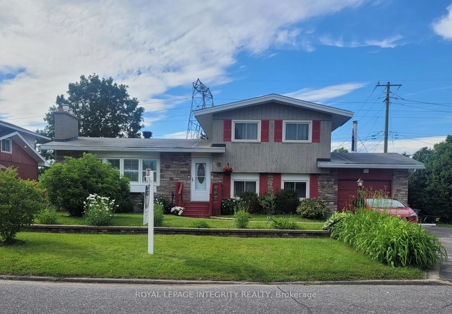 Photo 5 of 29 Pritchard Drive, Ottawa, Manordale — HOMEH