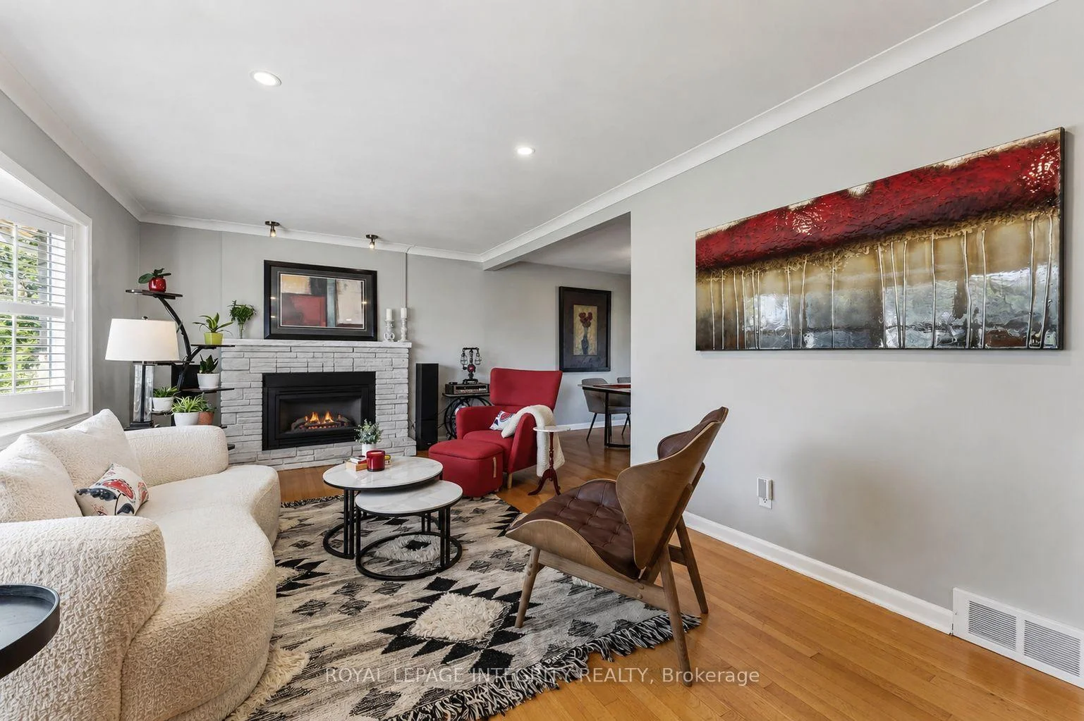 Photo 10 of 29 Pritchard Drive, Ottawa, Manordale — HOMEH