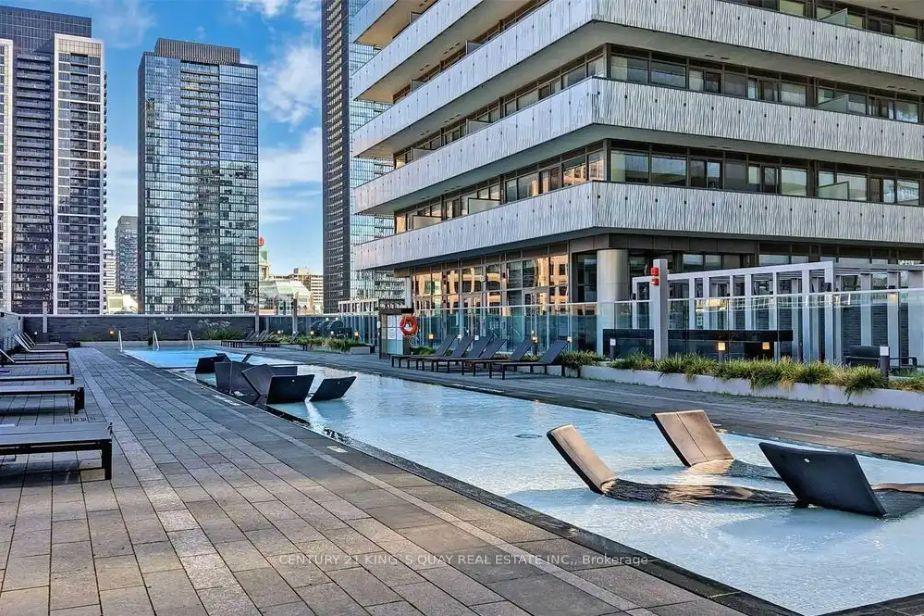 Photo 12 of Unit 4009, 50 Charles Street E, Toronto, Church-Yonge Corridor — HOMEH