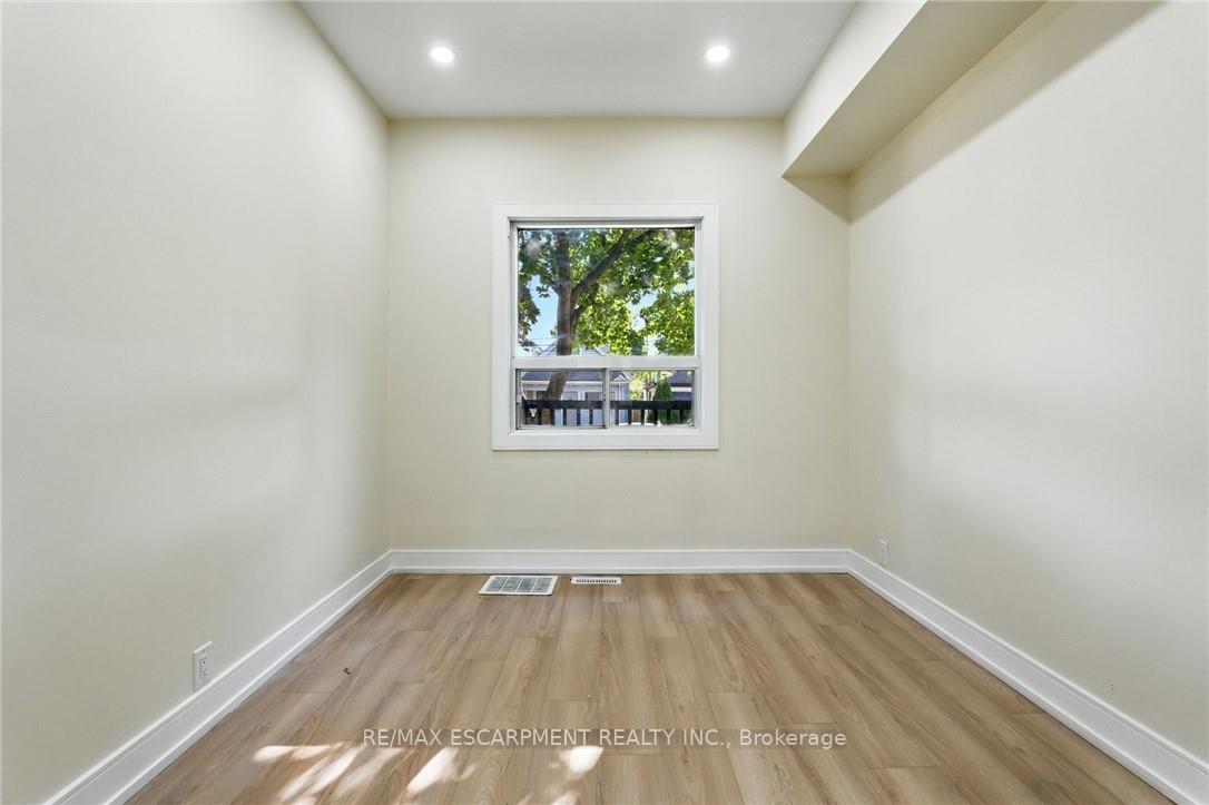 Photo 13 of 9 Alice Street, Hamilton, Crown Point — HOMEH