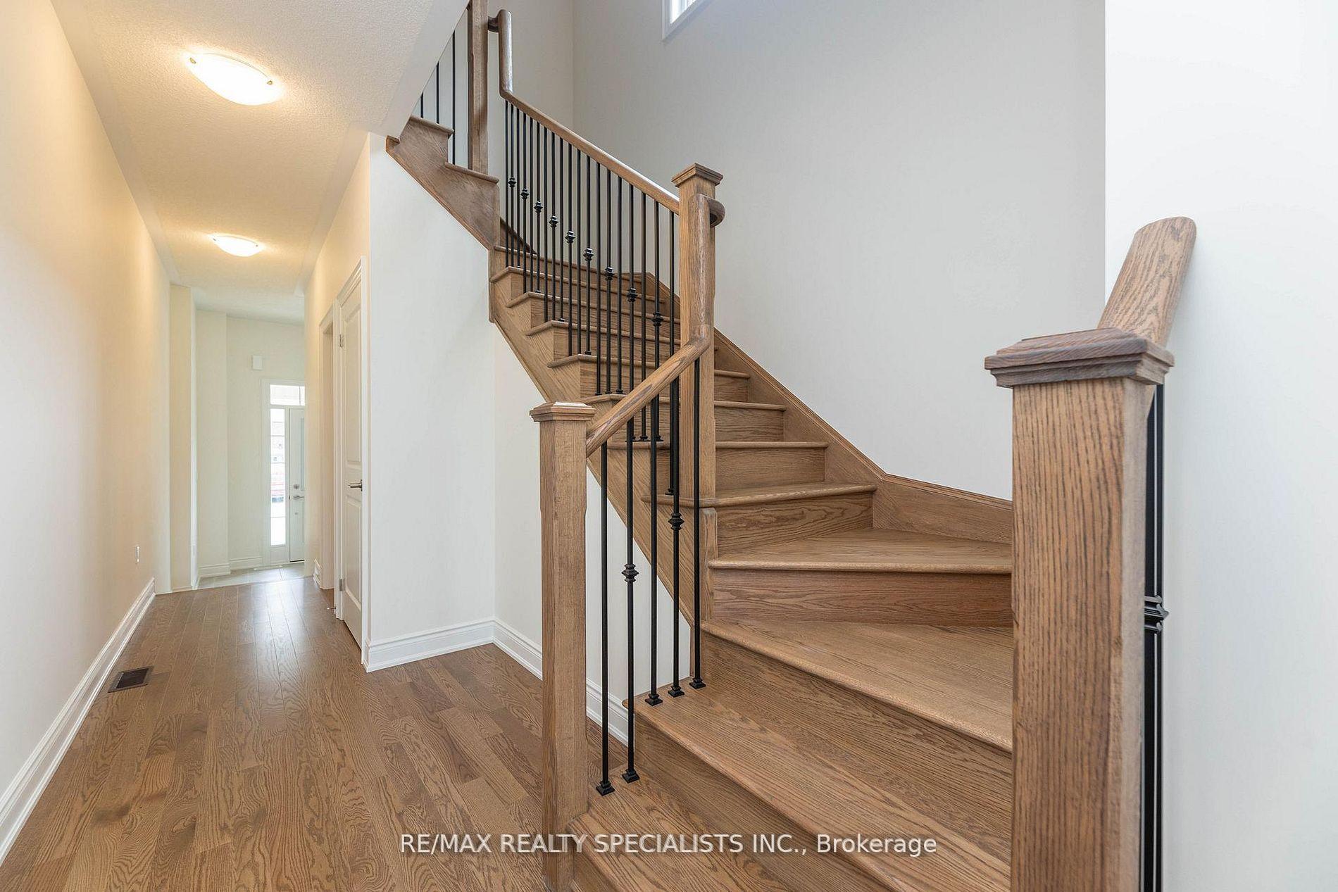 Photo 8 of 86 Bermondsey Way, Brampton, Bram West — HOMEH