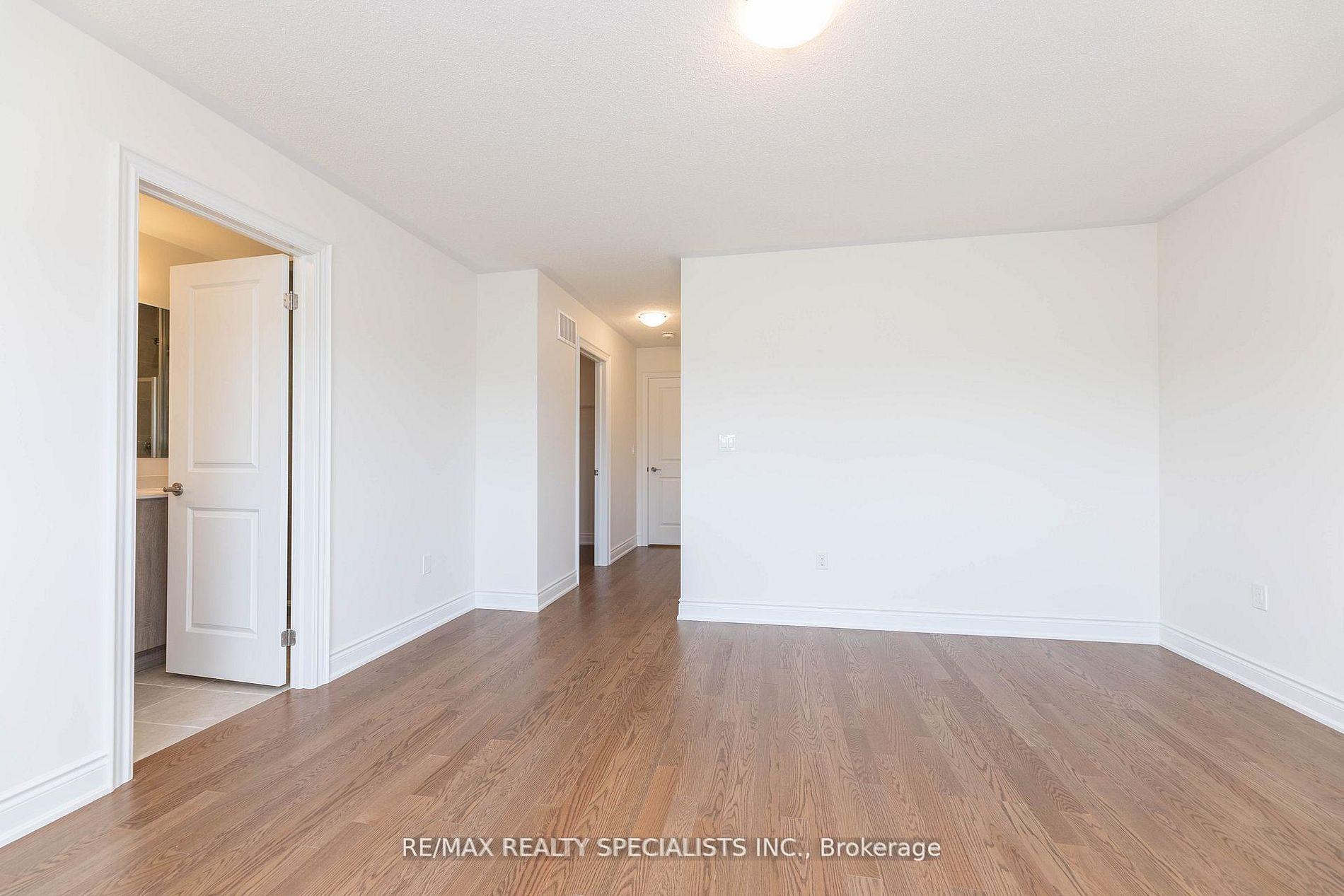 Photo 10 of 86 Bermondsey Way, Brampton, Bram West — HOMEH