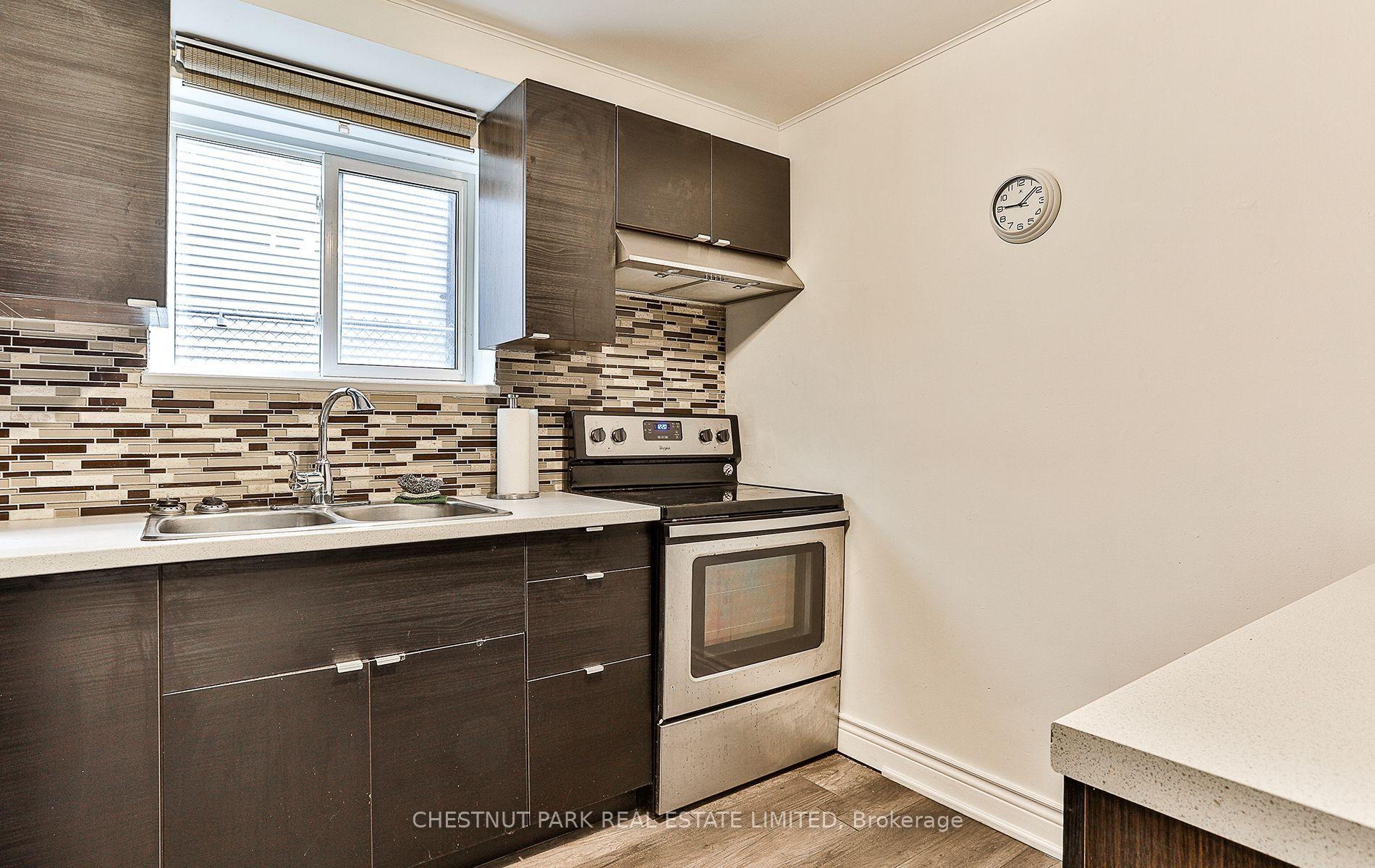 Photo 7 of Unit 1, 76 Walmsley Boulevard, Toronto, Yonge-St. Clair — HOMEH