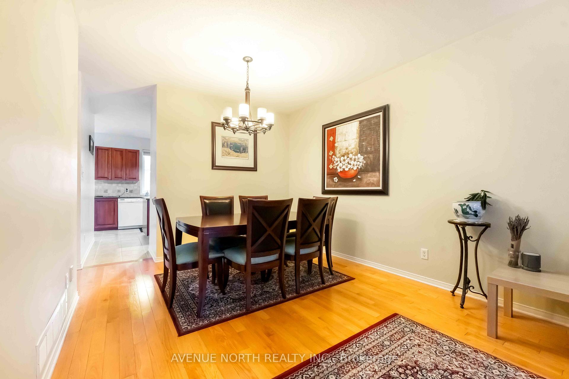 Photo 8 of 23 Hearthstone Place, Ottawa, Barrhaven - Strandherd — HOMEH