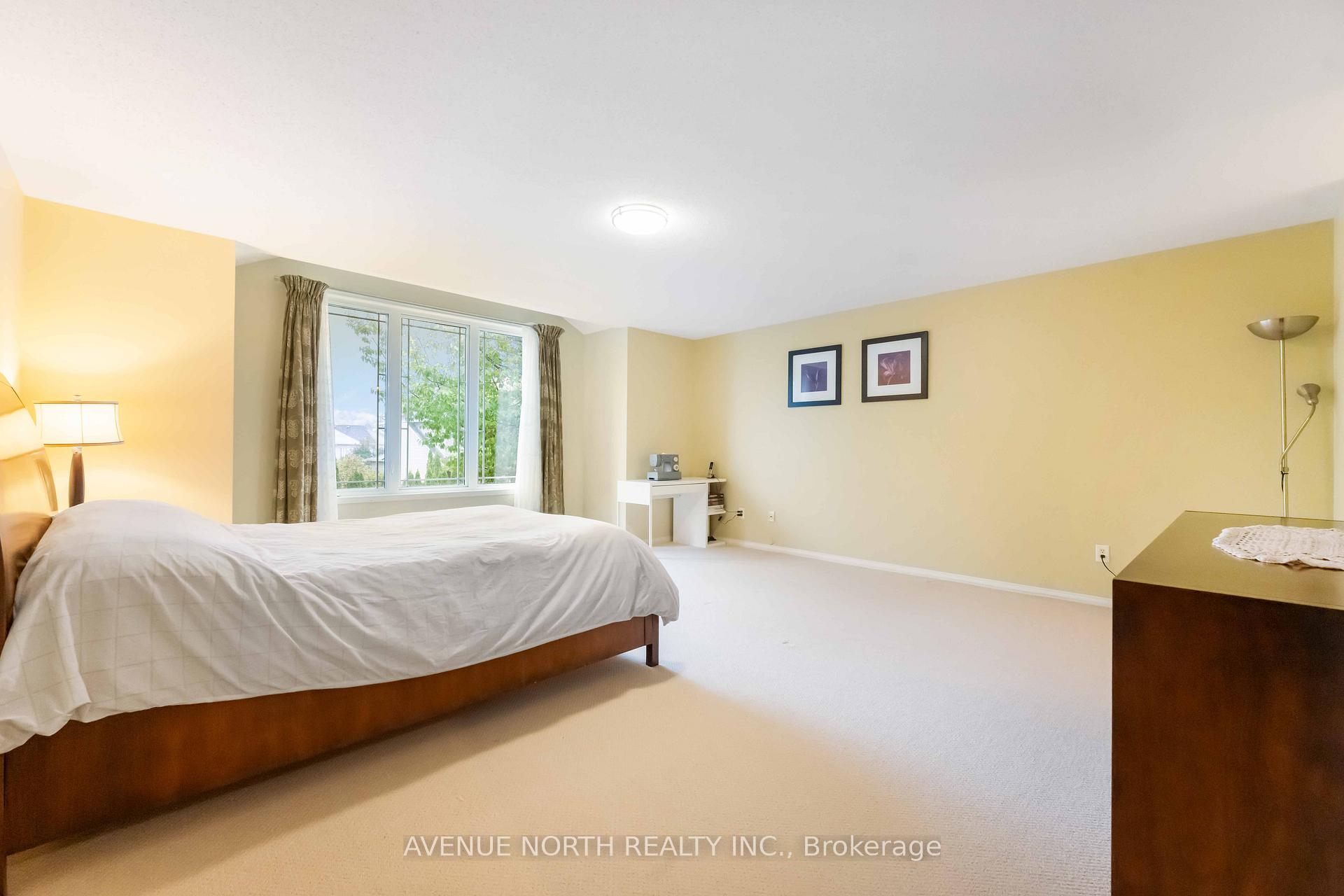 Photo 17 of 23 Hearthstone Place, Ottawa, Barrhaven - Strandherd — HOMEH