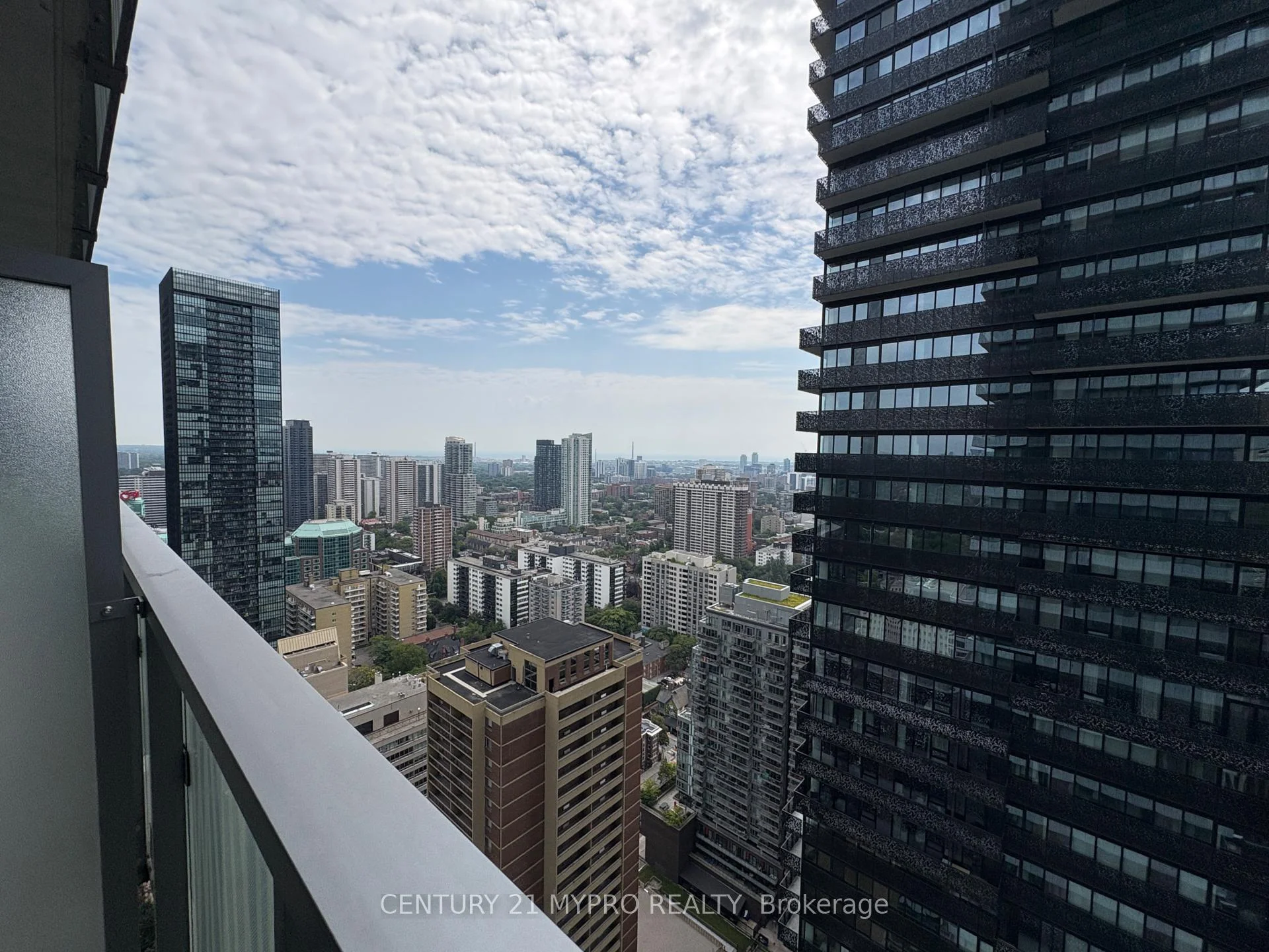 Photo 11 of Unit 3304, 50 Charles Street E, Toronto, Church-Yonge Corridor — HOMEH